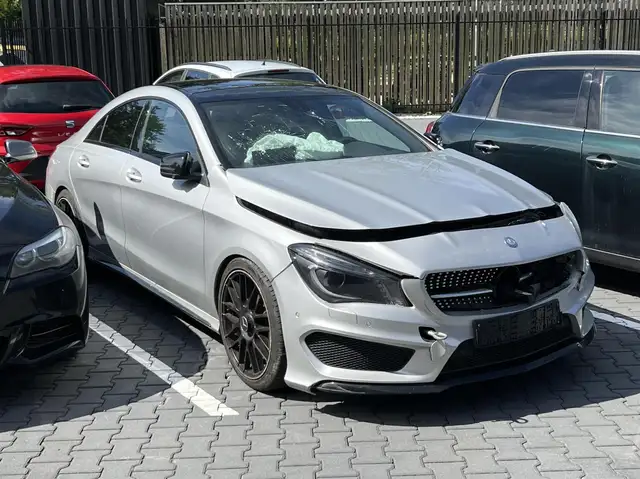 Mercedes-Benz CLA 200