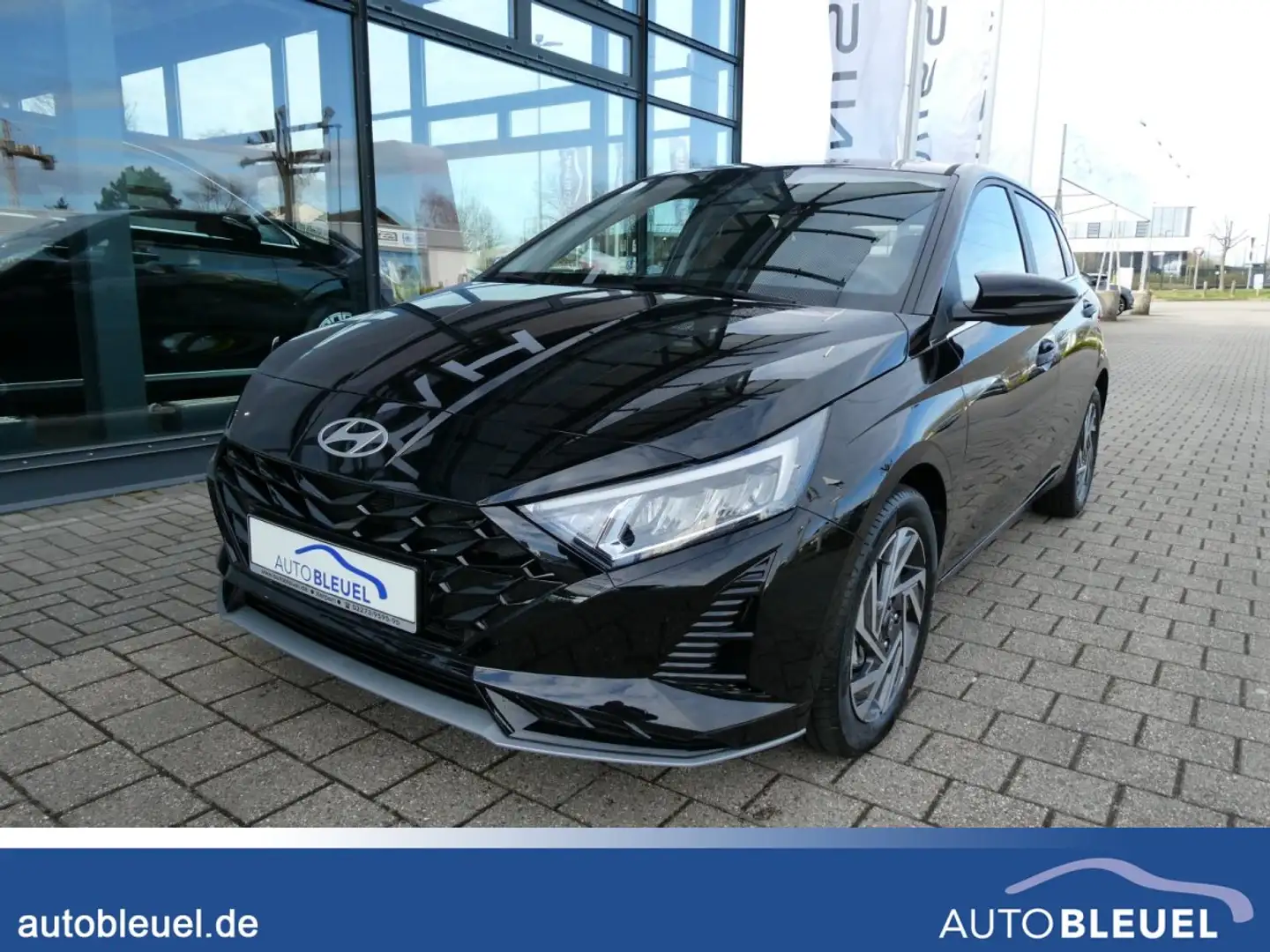 Hyundai i20 1.0 T-GDI*GO Plus*SH*LED*Navi*Kamera*Alu* crna - 1