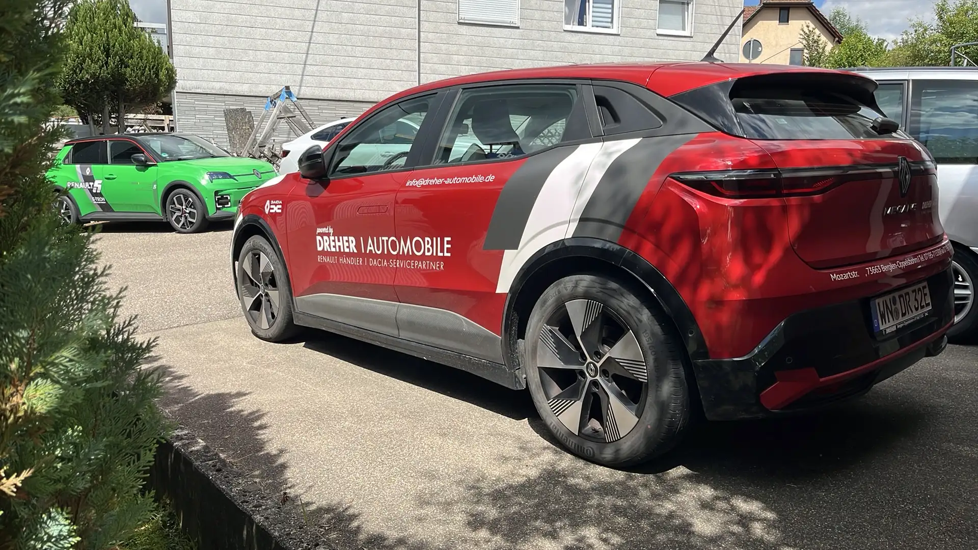 Renault Megane Equilibre EV 40 Rot - 1