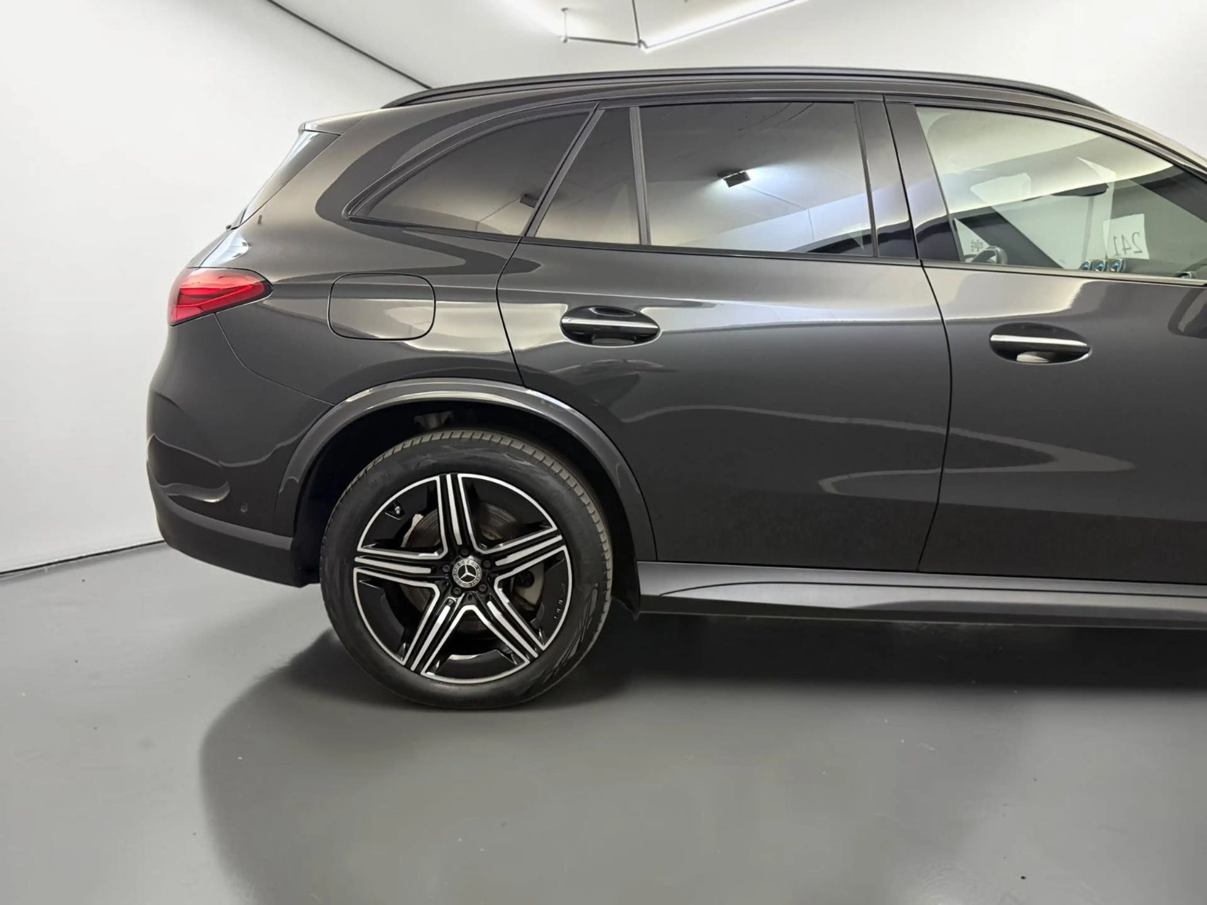 Mercedes-Benz GLC 300 de 4M AMG PREMIUM*PANO*ACC*360*MEMO*BURM — photo 8