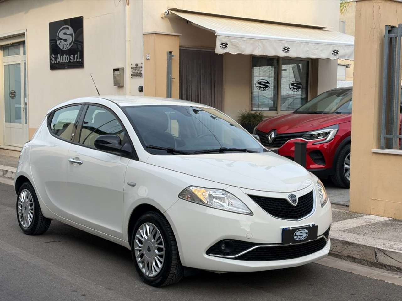 Lancia Ypsilon 1.2 69 CV 5P. Gold