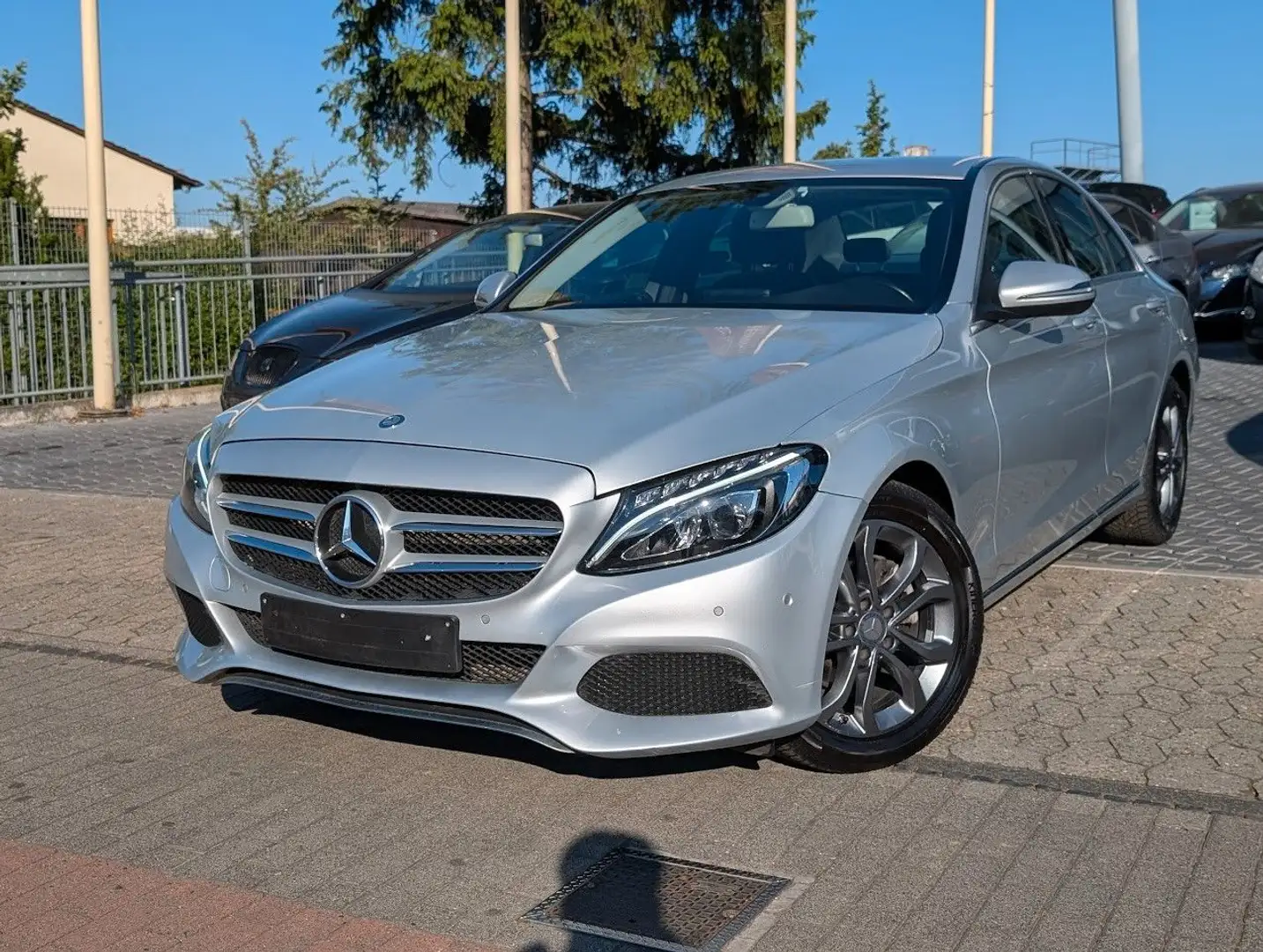 Mercedes-Benz C 180 C -Klasse Lim. srebrna - 2