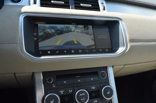 Land Rover Range Rover Evoque view 12