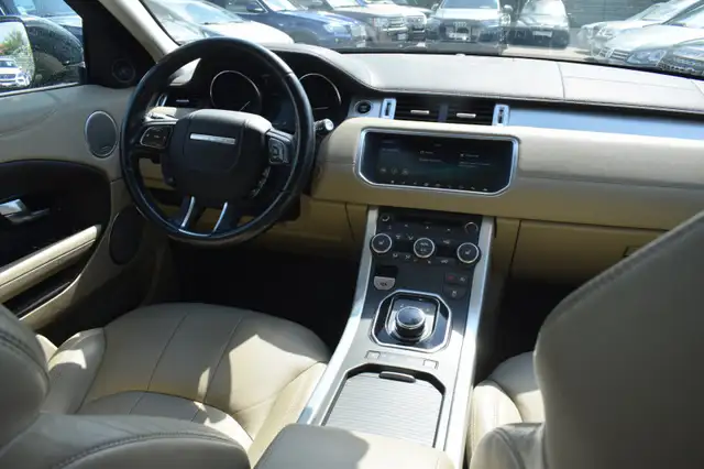 Land Rover Range Rover Evoque view 11