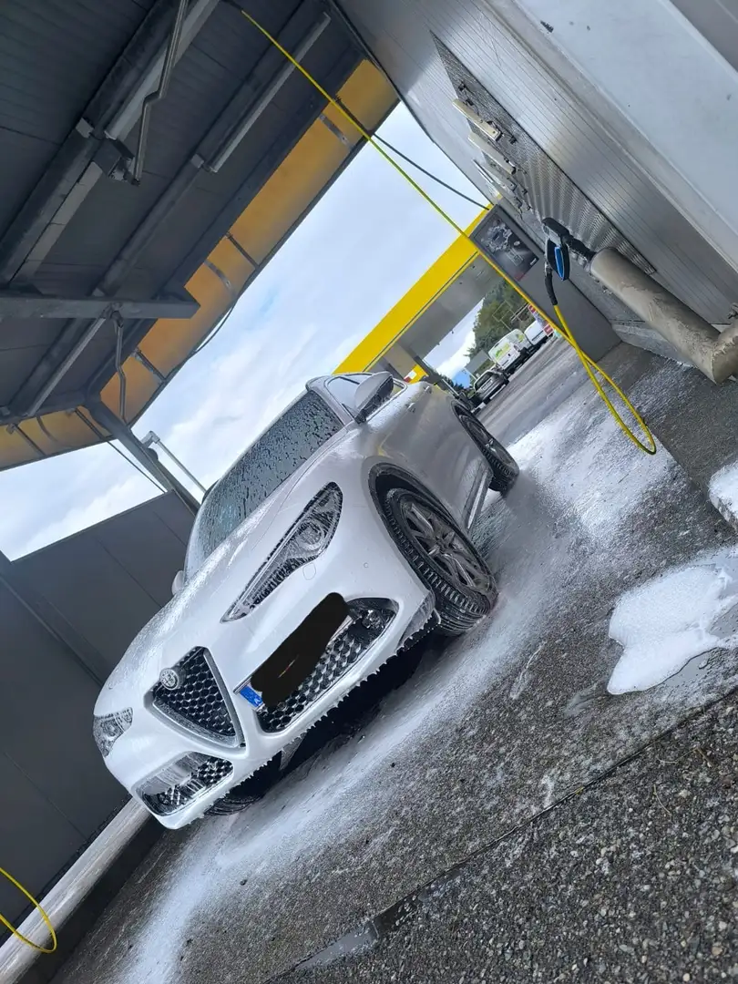 Alfa Romeo Stelvio 2.2 Diesel 16V AT8-Q4 Super - 2