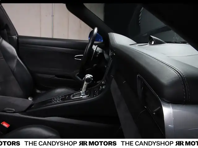 Porsche 991 911 991.1 Targa 4 GTS *Saphierblau_Metallic*BOSE* Ansicht 24