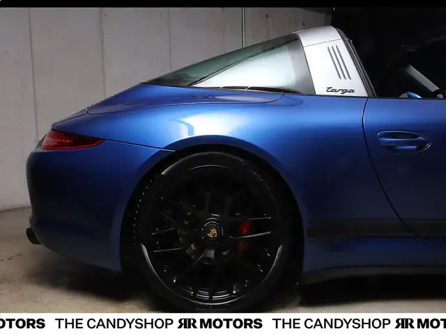Porsche 991 911 991.1 Targa 4 GTS *Saphierblau_Metallic*BOSE* Ansicht 13