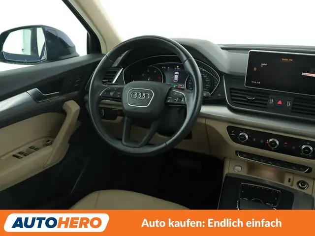Audi Q5 view 13