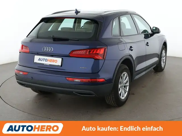Audi Q5 view 6