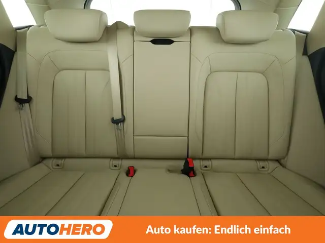 Audi Q5 view 15