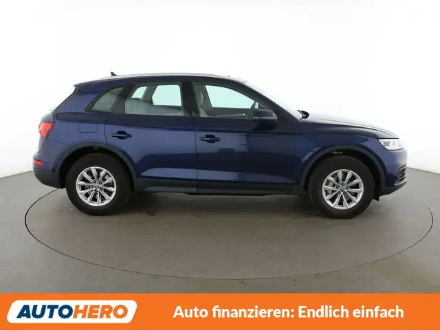 Audi Q5 view 7