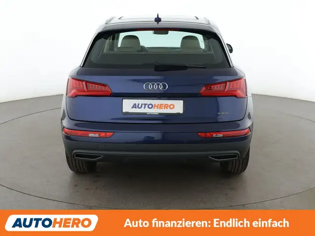 Audi Q5 view 5