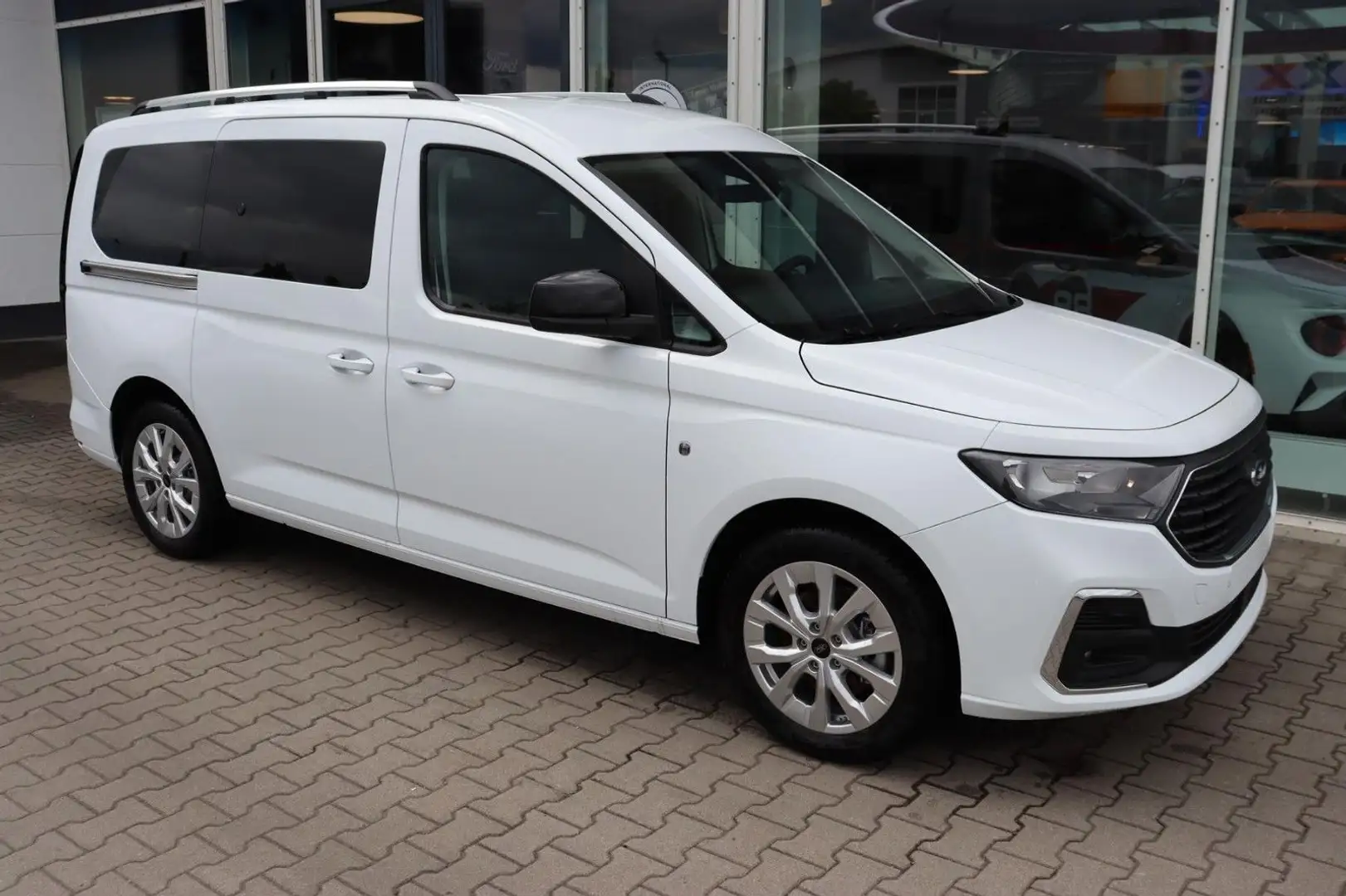Ford Grand Tourneo Connect Titanium PHEV L2 0,0% FIN* Blanco - 2