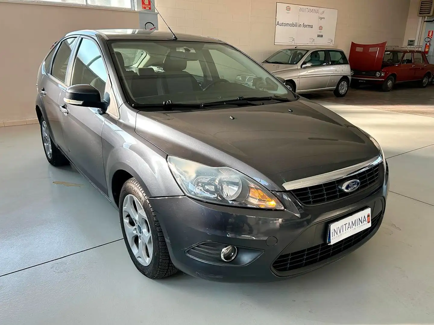 Ford Focus 1.6 115cv 5p GPL Ikon Gris - 1