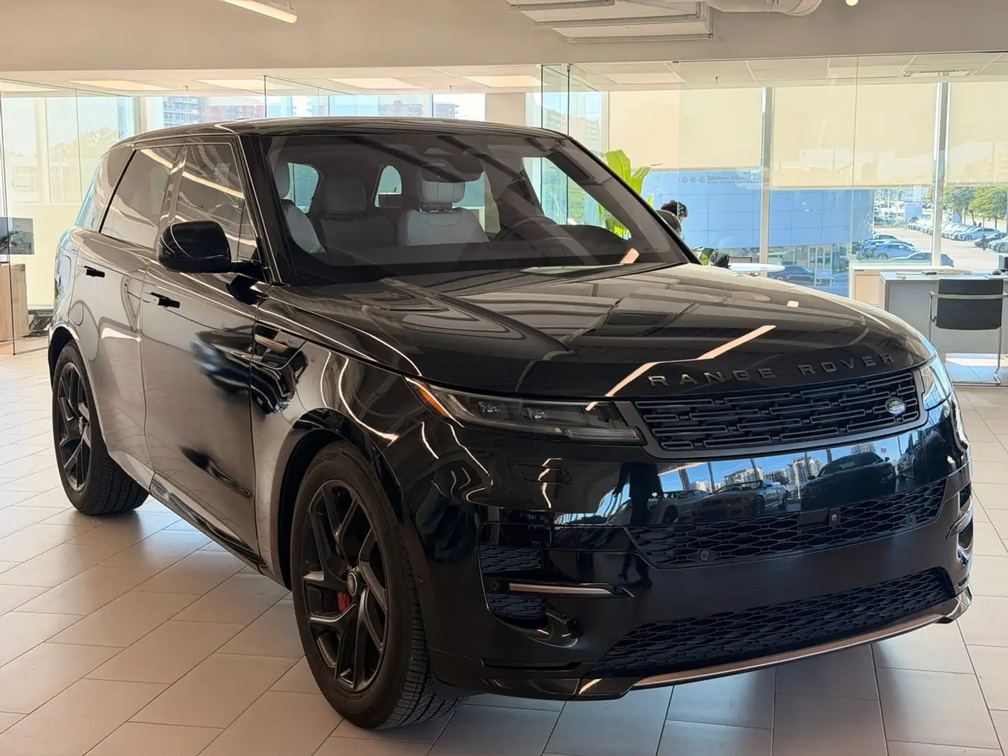 2023 Land Rover Range Rover Sport | $ 85,888 | 46,503 km | Gasoline SUV ...