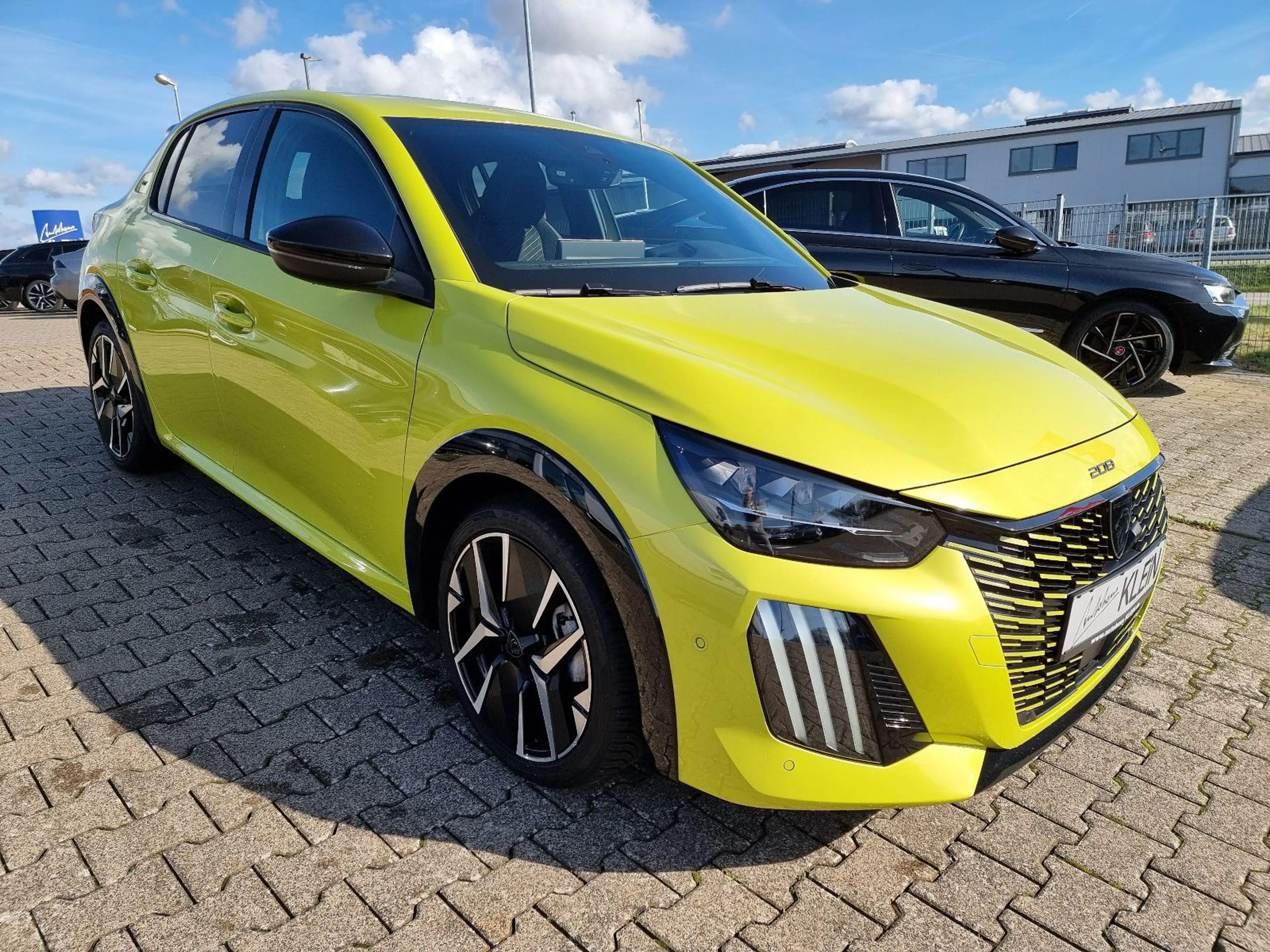 Peugeot 208 Hybrid 136 GT NAVI-INDUKTION-SHZ-CAM-KEYLESS — photo 9
