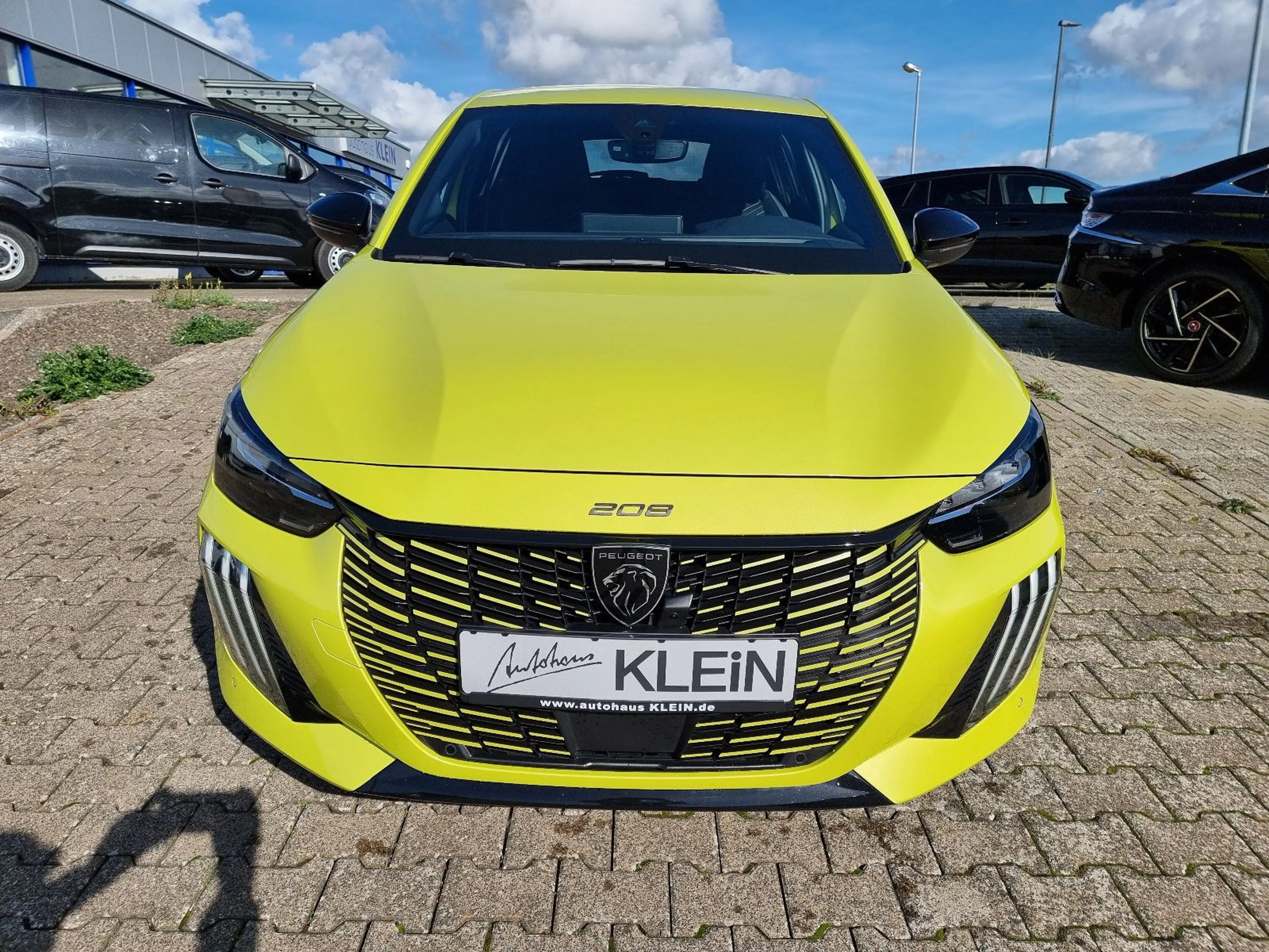 Peugeot 208 Hybrid 136 GT NAVI-INDUKTION-SHZ-CAM-KEYLESS