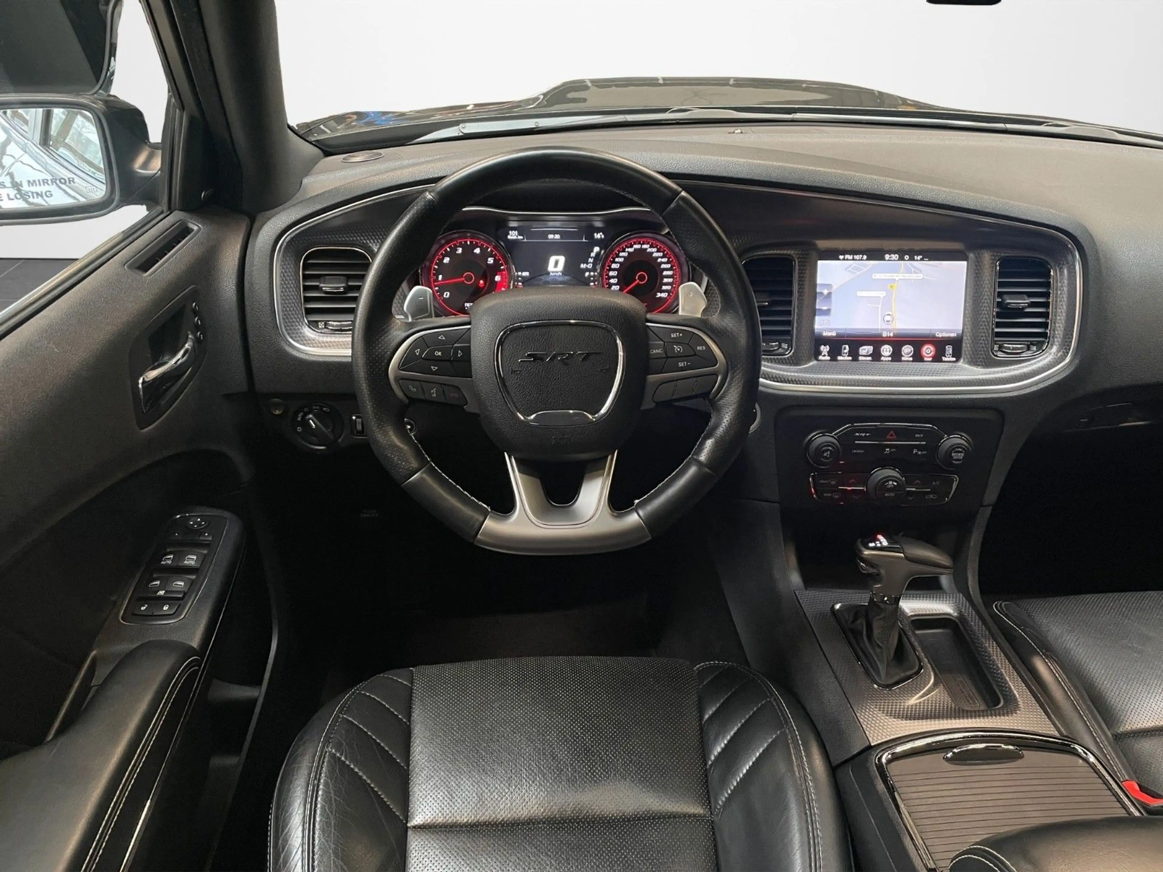 Dodge Charger SRT Hellcat — photo 13