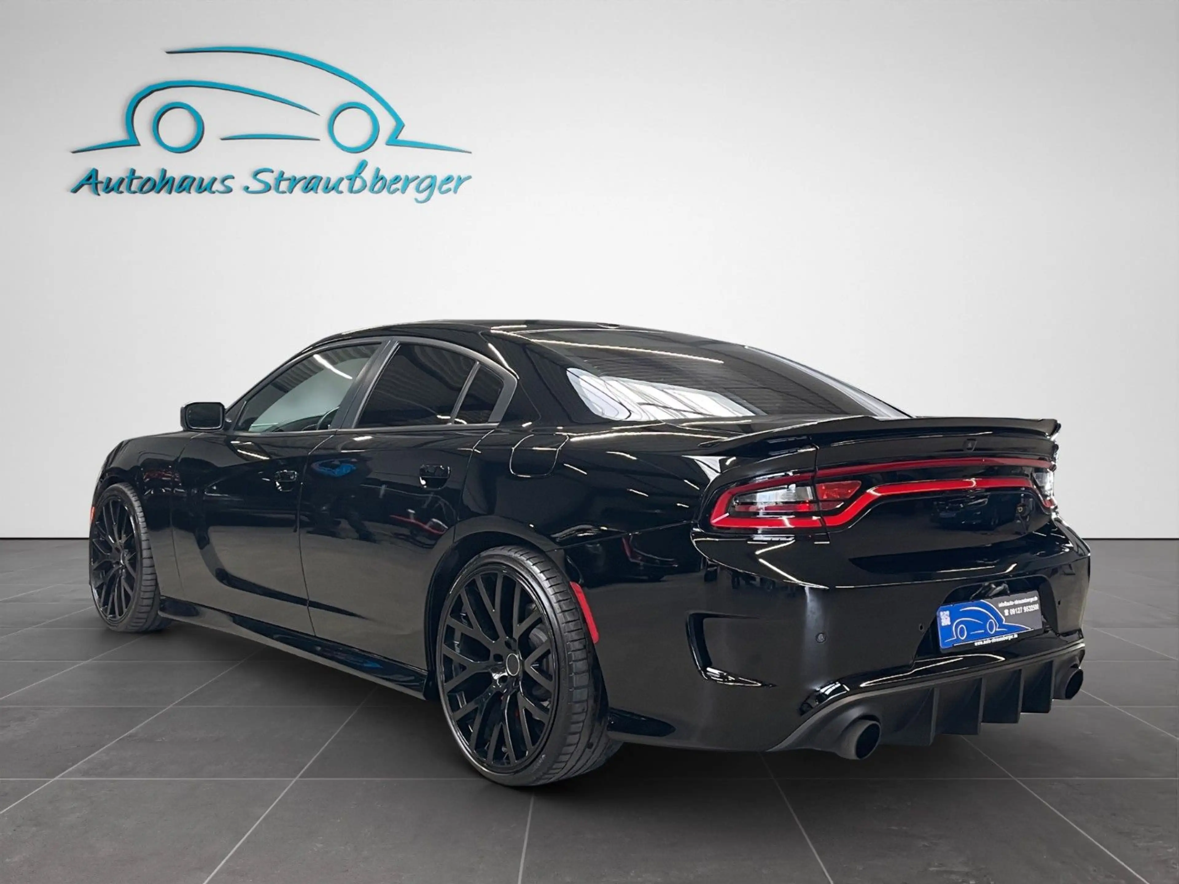 Dodge Charger SRT Hellcat — photo 5
