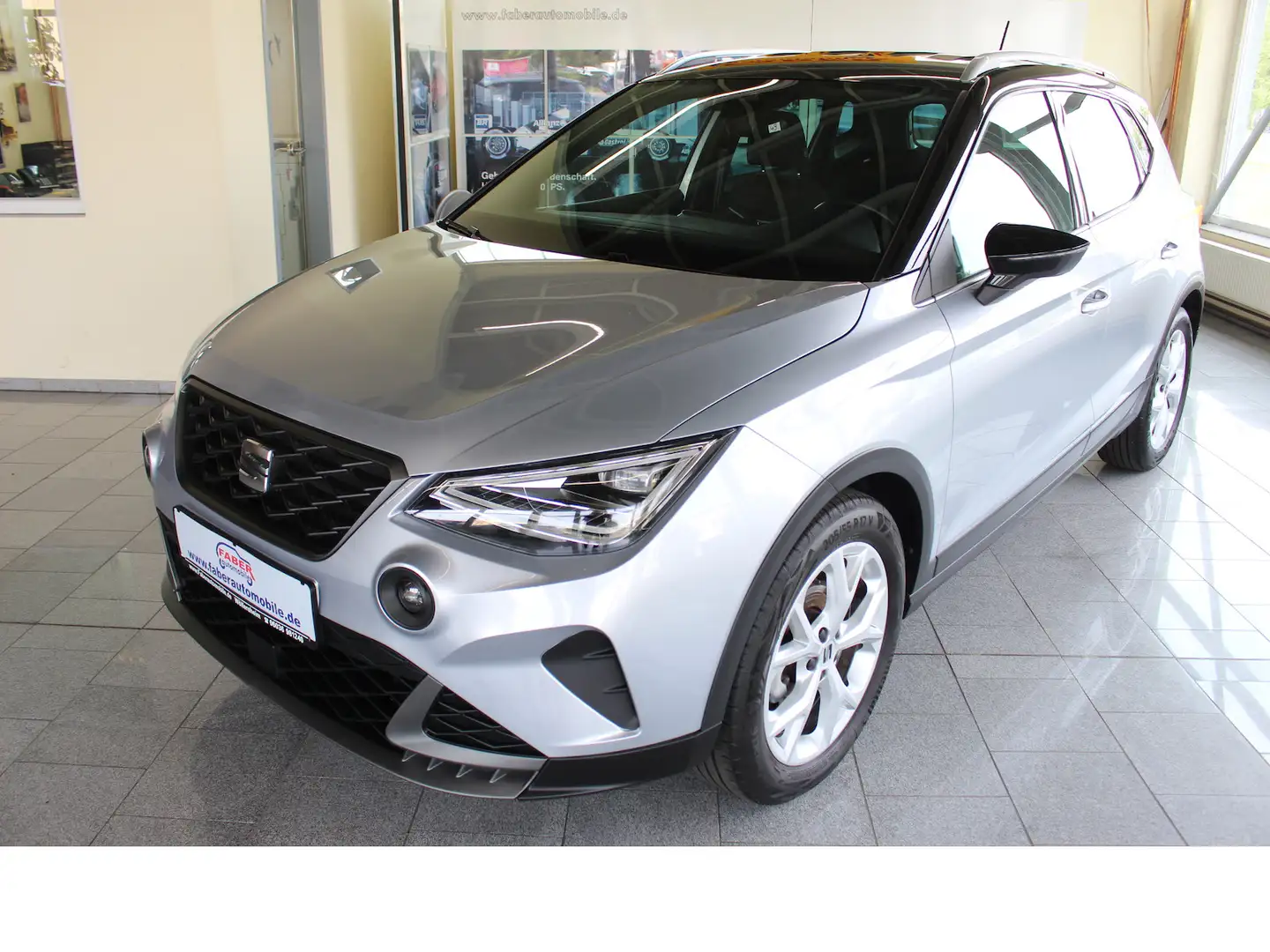 SEAT Arona Xcellence FR Line*APPLE CAR PLAY*SHZ* Silber - 1