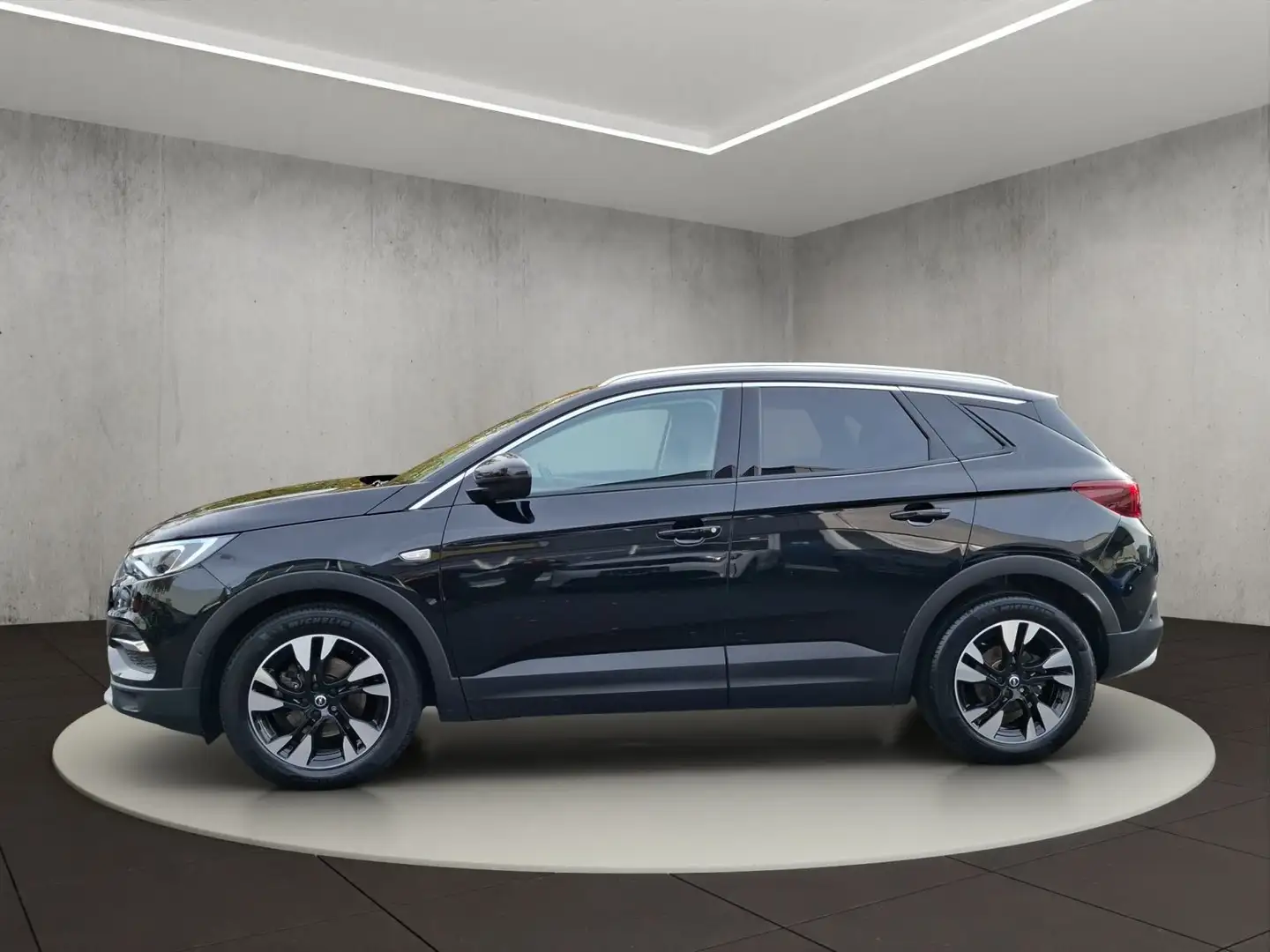 Opel Grandland X Ultimate 1.2 Turbo Start/Stop Noir - 2