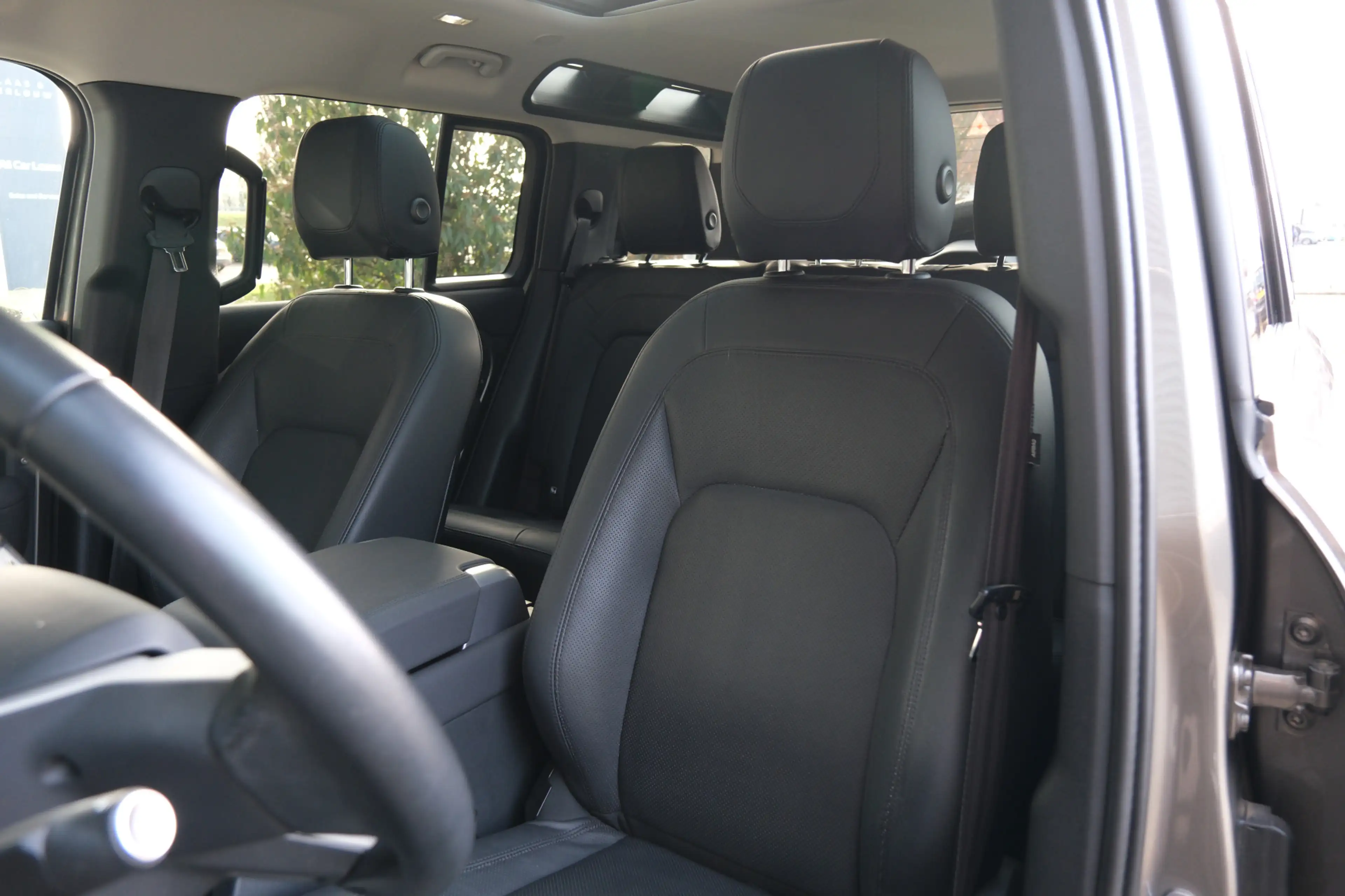 Land Rover Defender 110 2.0 P400e 110 XS | Koelkast | Cold Climate Pac — photo 14