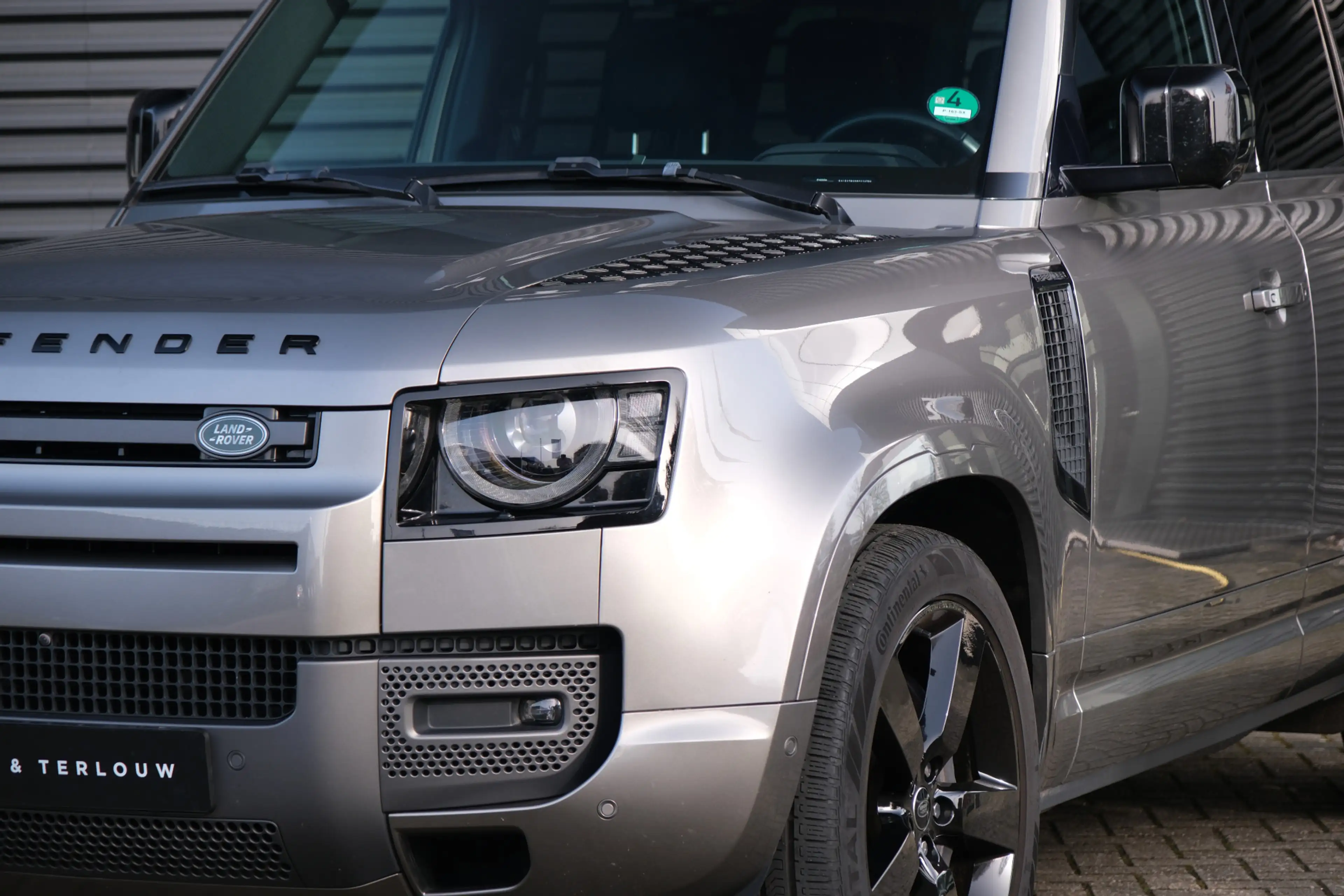 Land Rover Defender 110 2.0 P400e 110 XS | Koelkast | Cold Climate Pac — photo 11