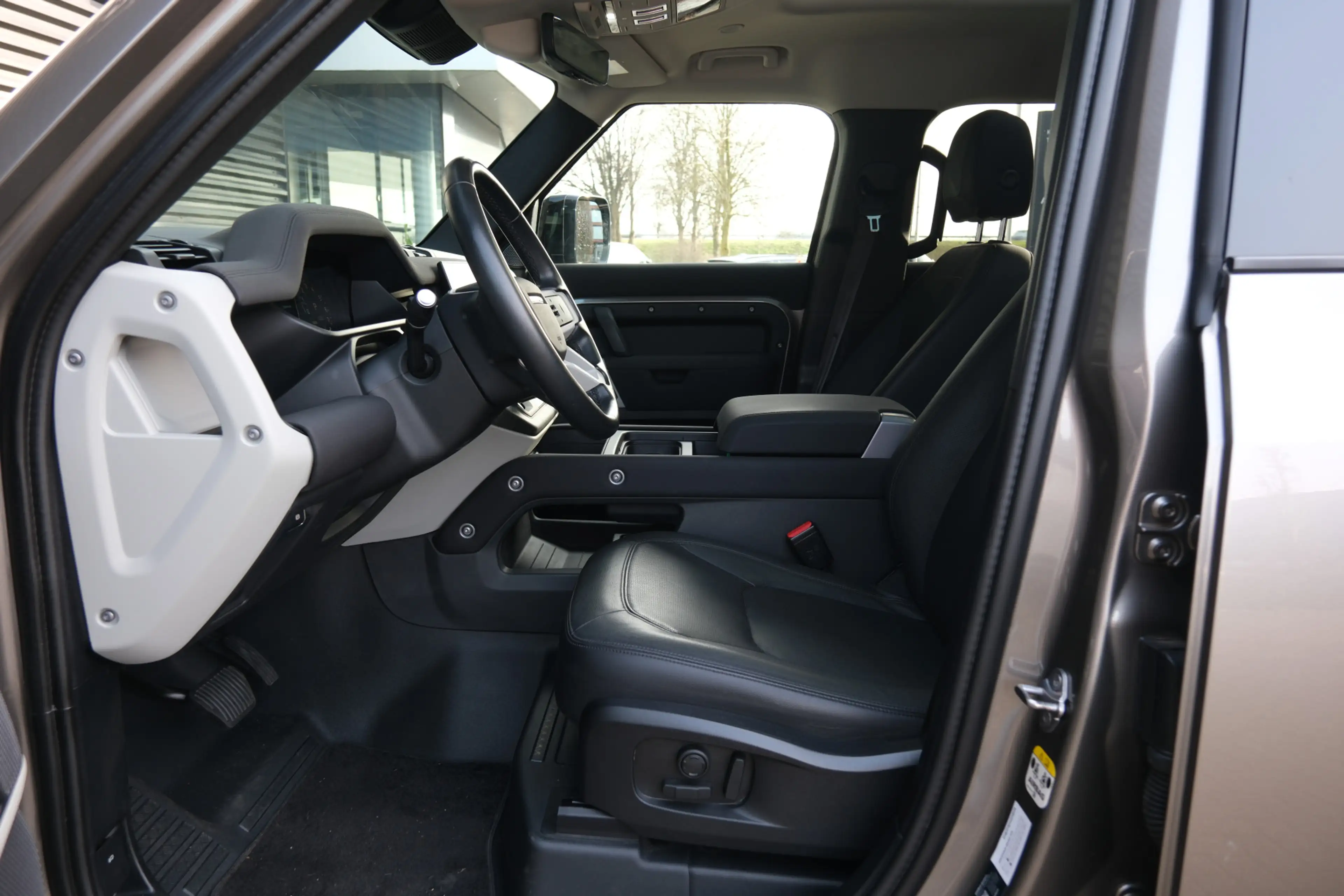 Land Rover Defender 110 2.0 P400e 110 XS | Koelkast | Cold Climate Pac — photo 4
