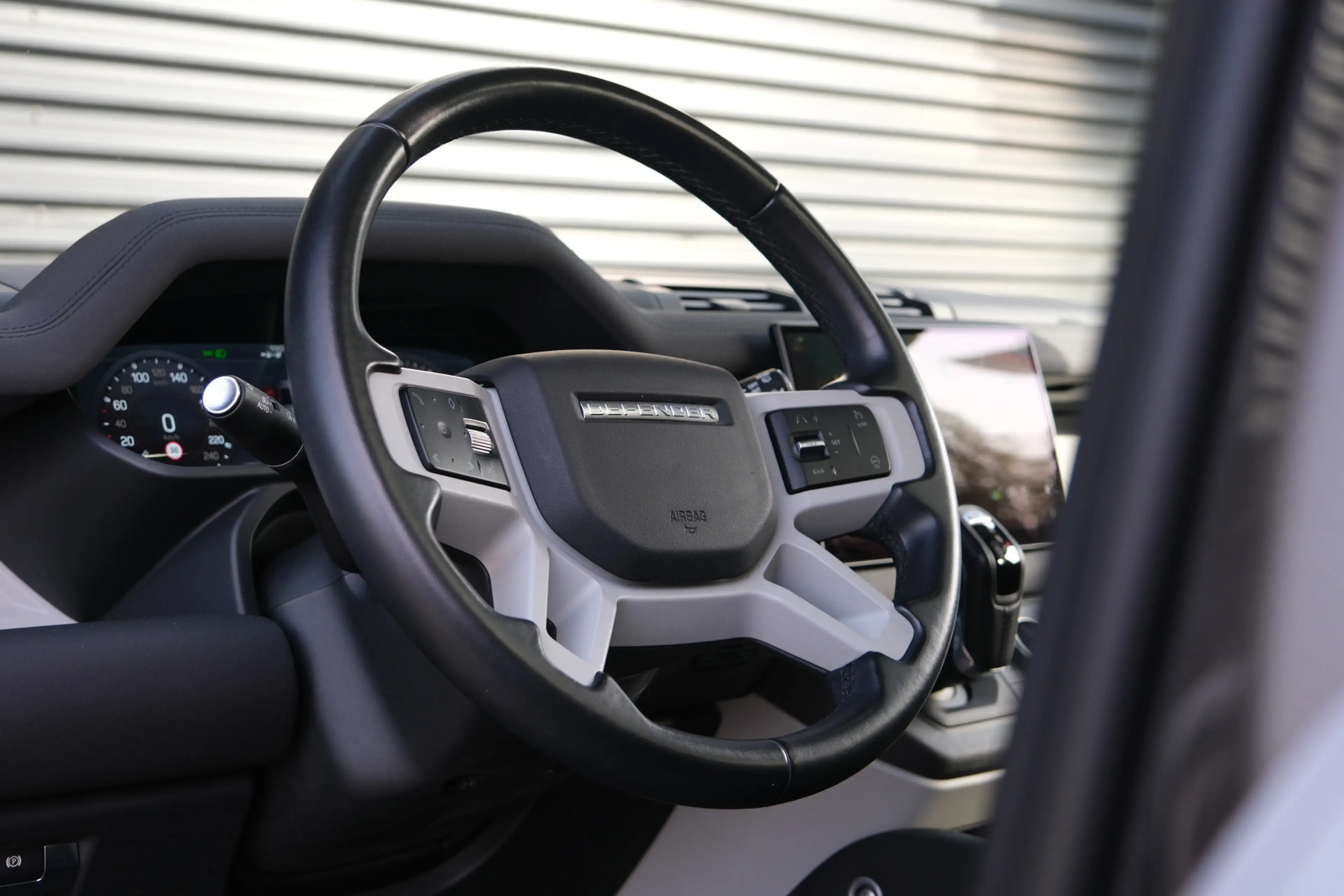 Land Rover Defender 110 2.0 P400e 110 XS | Koelkast | Cold Climate Pac — photo 25