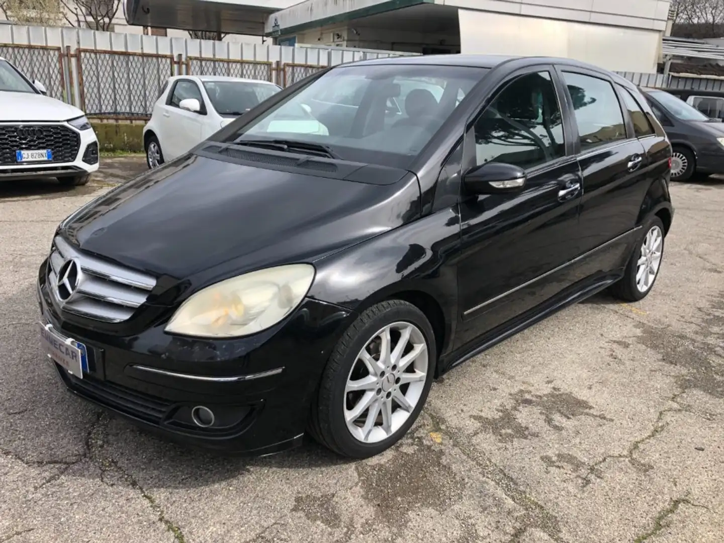 Mercedes-Benz B 180 CDI Negru - 1