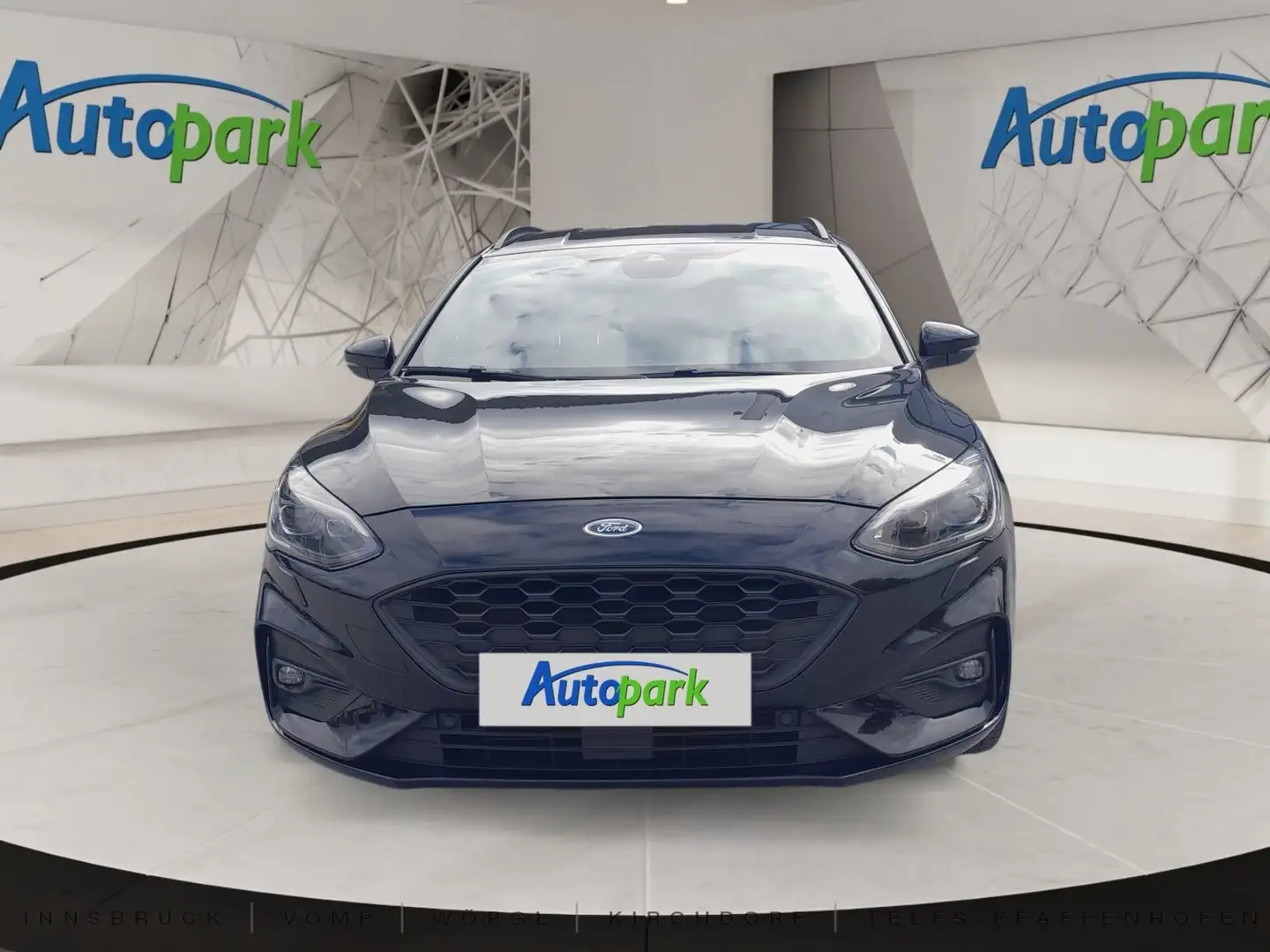 Ford Focus Traveller 1,0 EcoBoost ST-Line Business Kombi Schwarz - 2