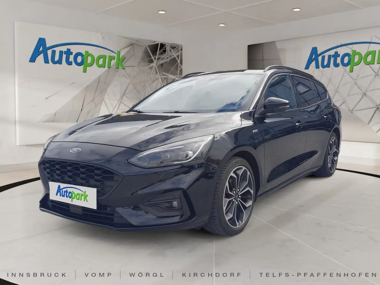 Ford Focus Traveller 1,0 EcoBoost ST-Line Business Kombi Schwarz - 1