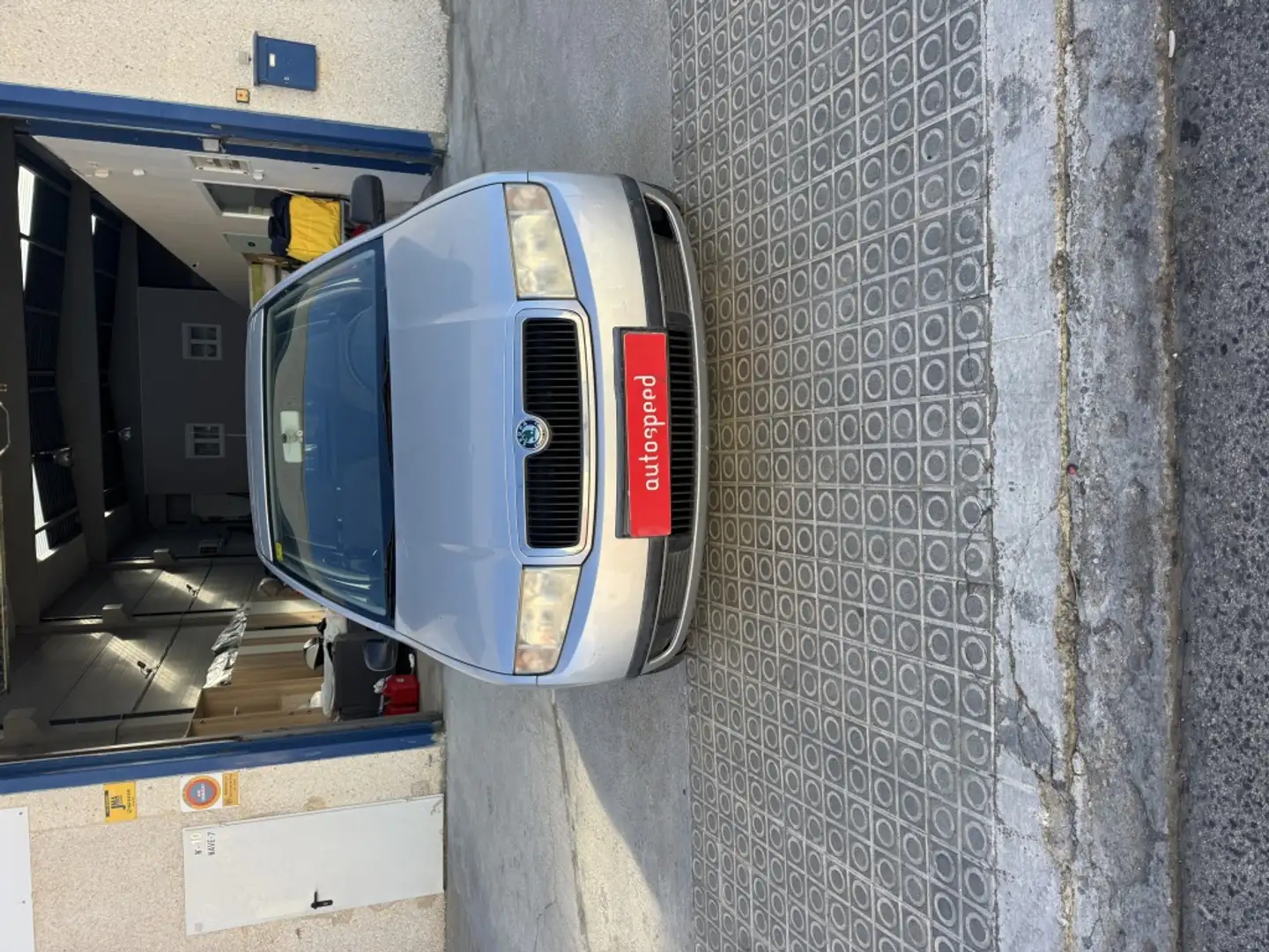 Skoda Fabia 1.9SDi Comfort Grau - 1