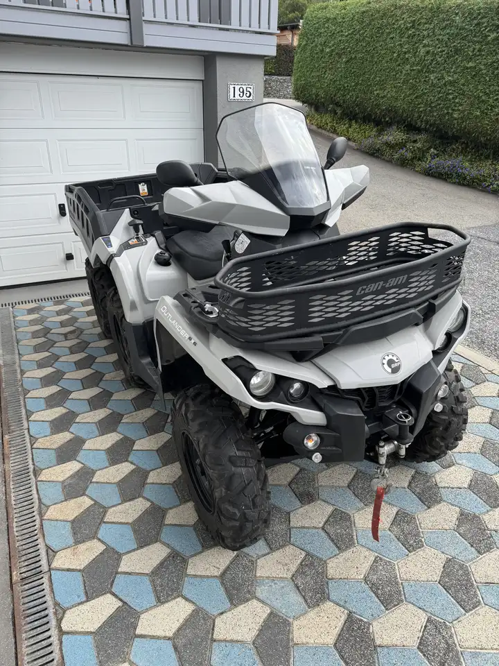 Can-Am Outlander