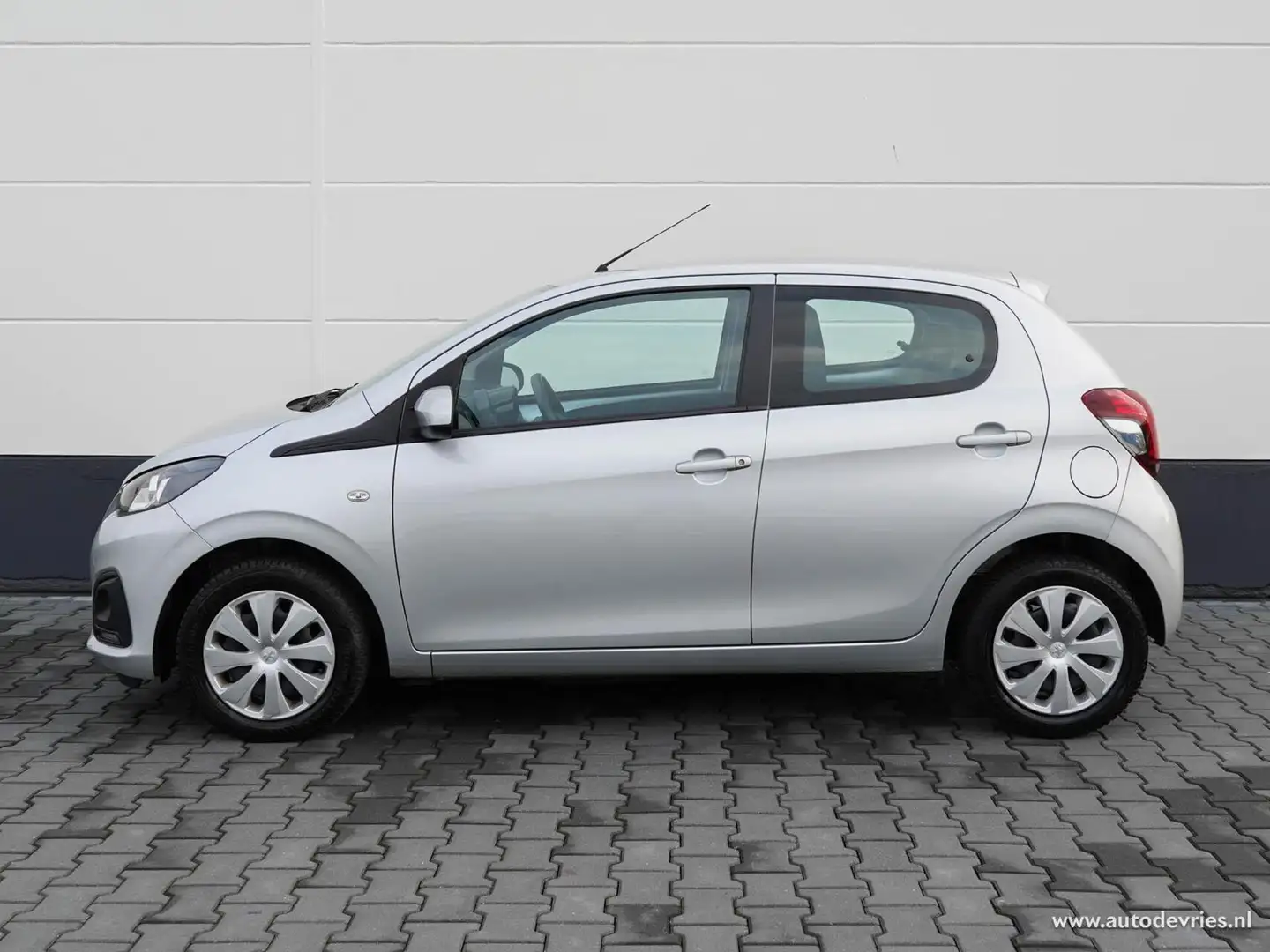 Peugeot 108 1.0 e-VTi 5drs. Active | Airco | Bluetooth | 1e Ei Gris - 2