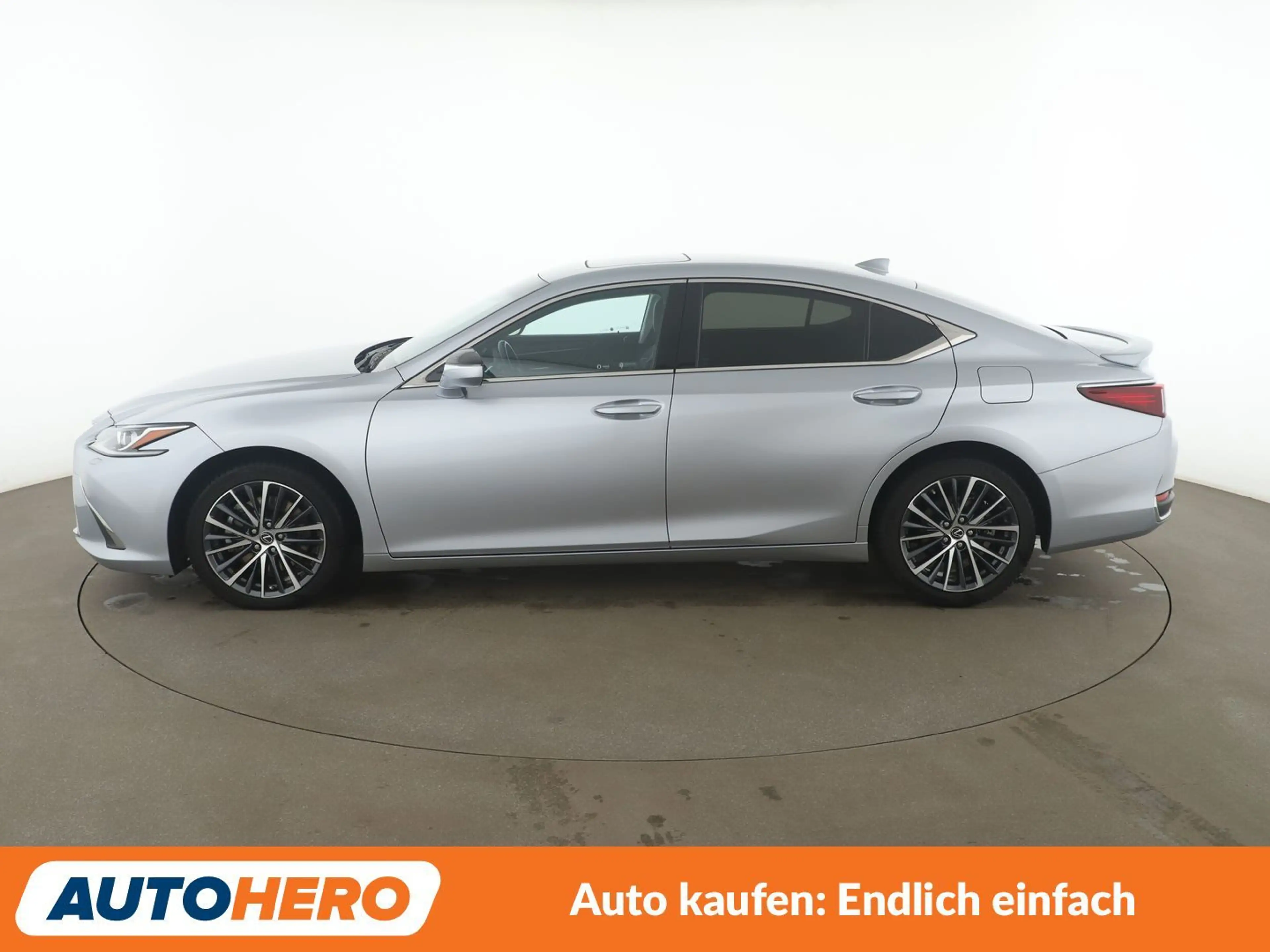 Lexus ES 300 ES 300h Business Aut.*NAVI*LED*TEMPO*CAM*PDC*SHZ* — photo 3