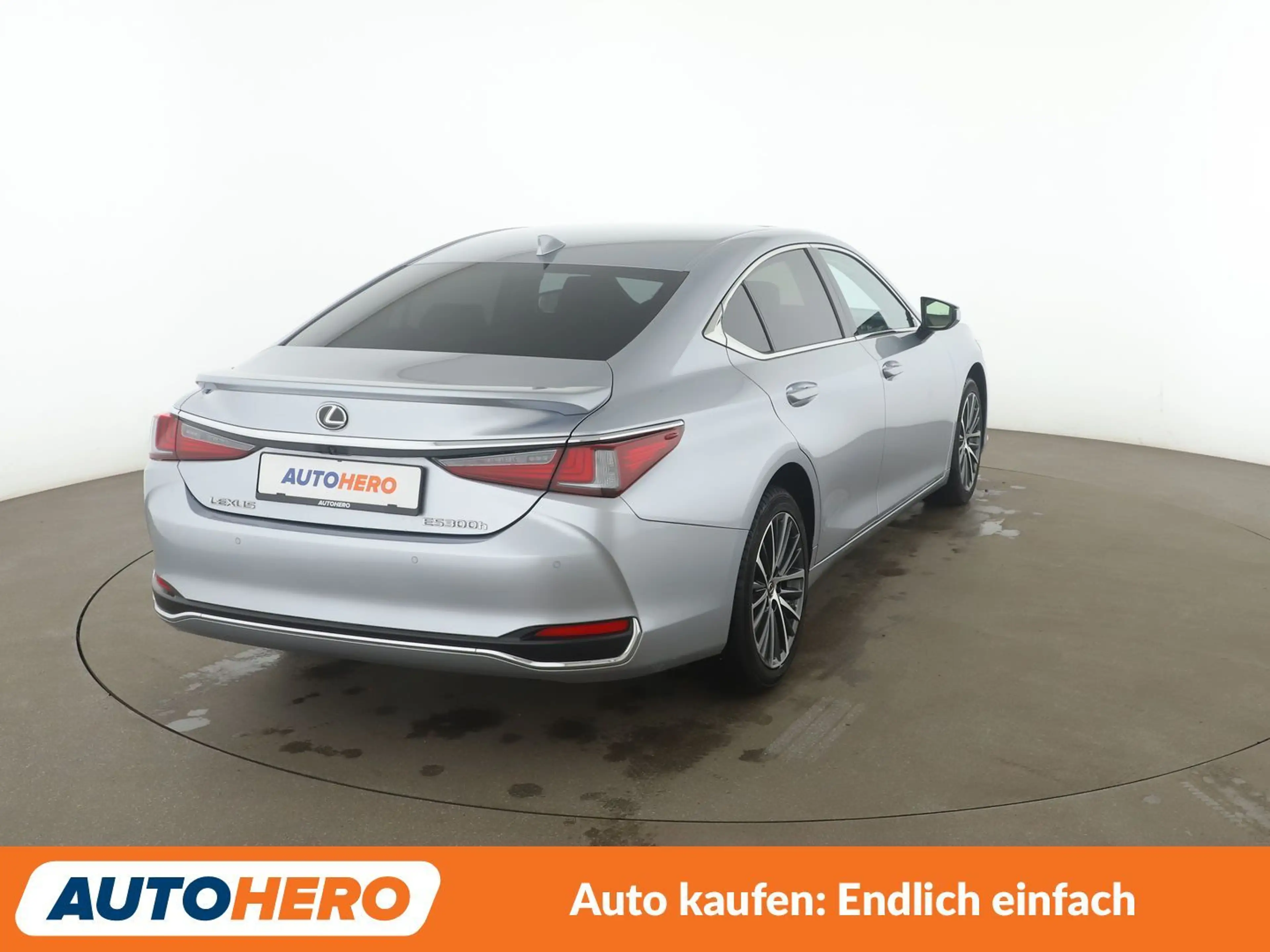 Lexus ES 300 ES 300h Business Aut.*NAVI*LED*TEMPO*CAM*PDC*SHZ* — photo 6