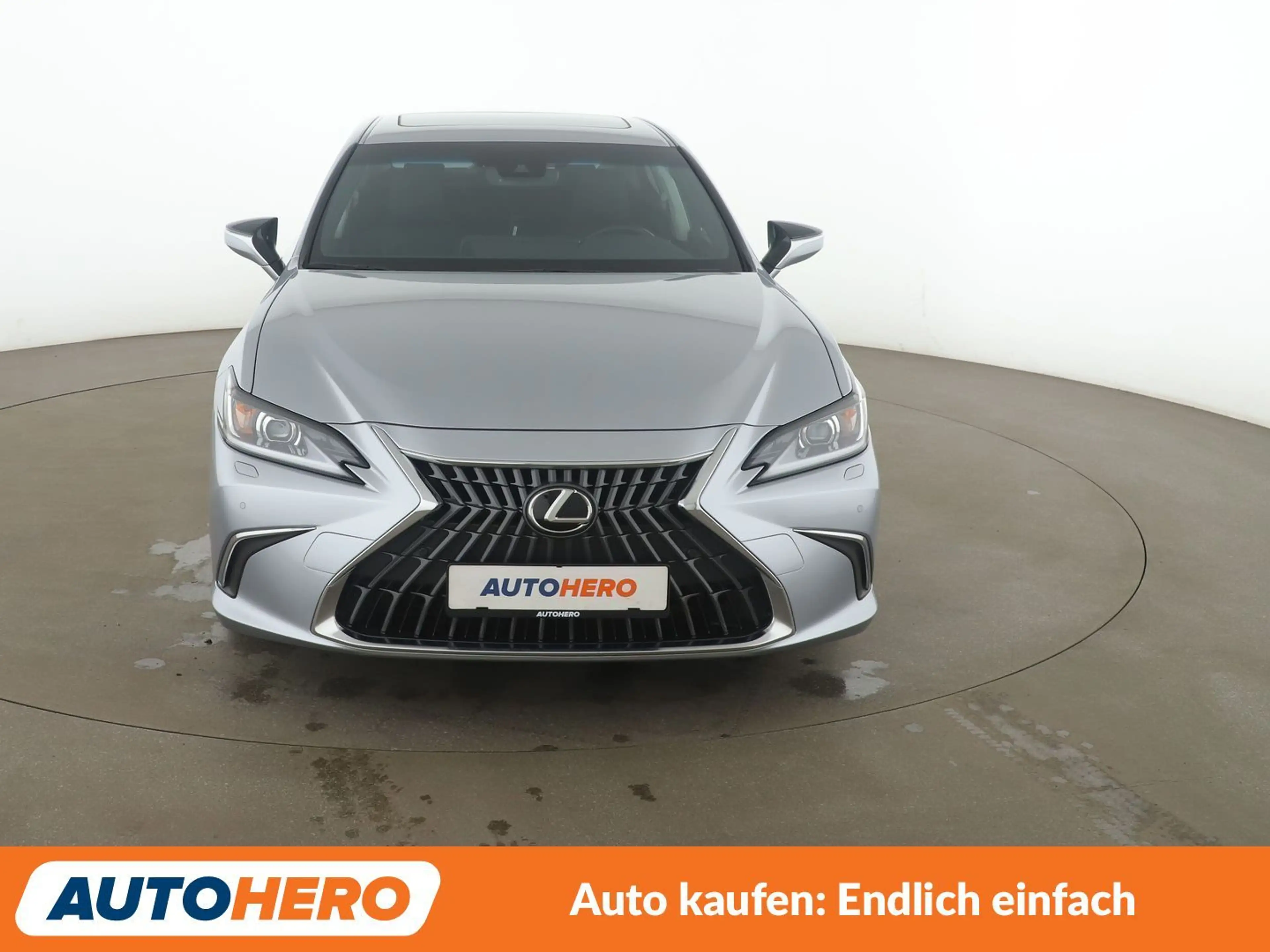 Lexus ES 300 ES 300h Business Aut.*NAVI*LED*TEMPO*CAM*PDC*SHZ* — photo 9