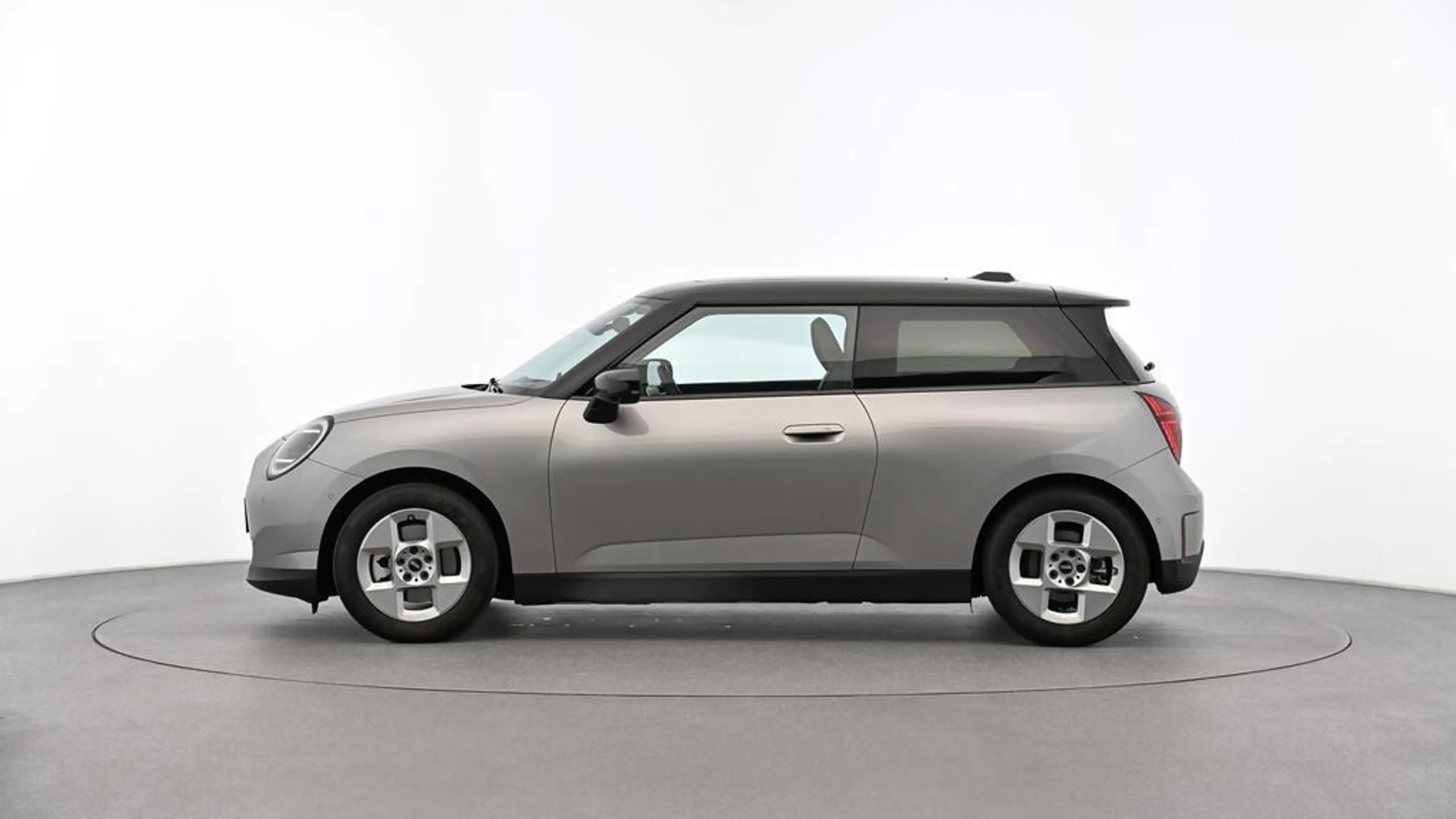 MINI Cooper SE — photo 5