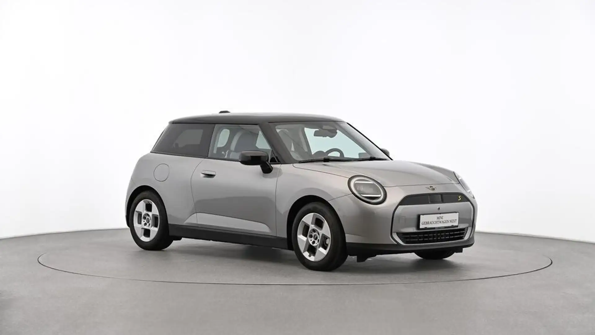 MINI Cooper SE Silber - 1