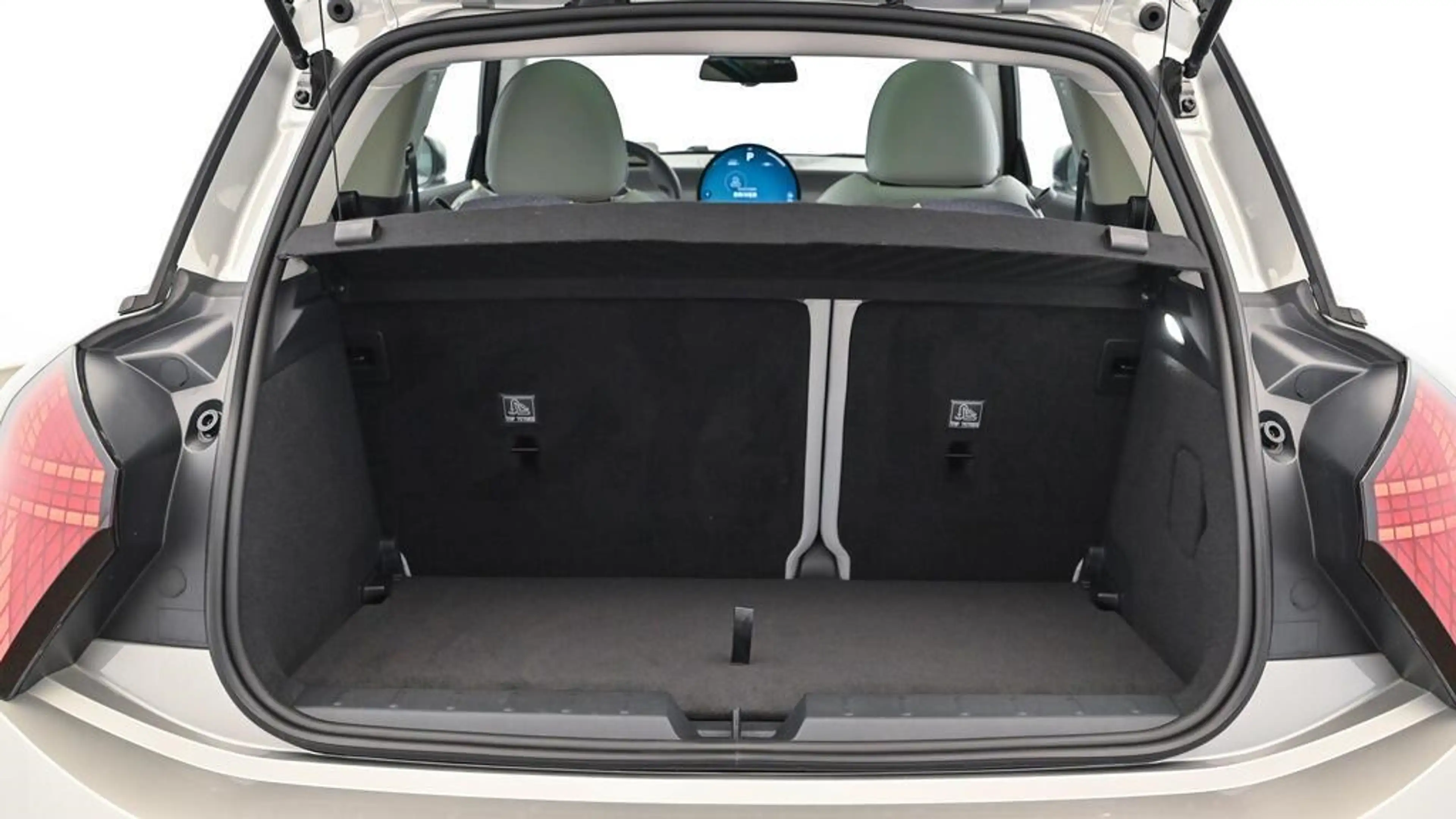 MINI Cooper SE — photo 9
