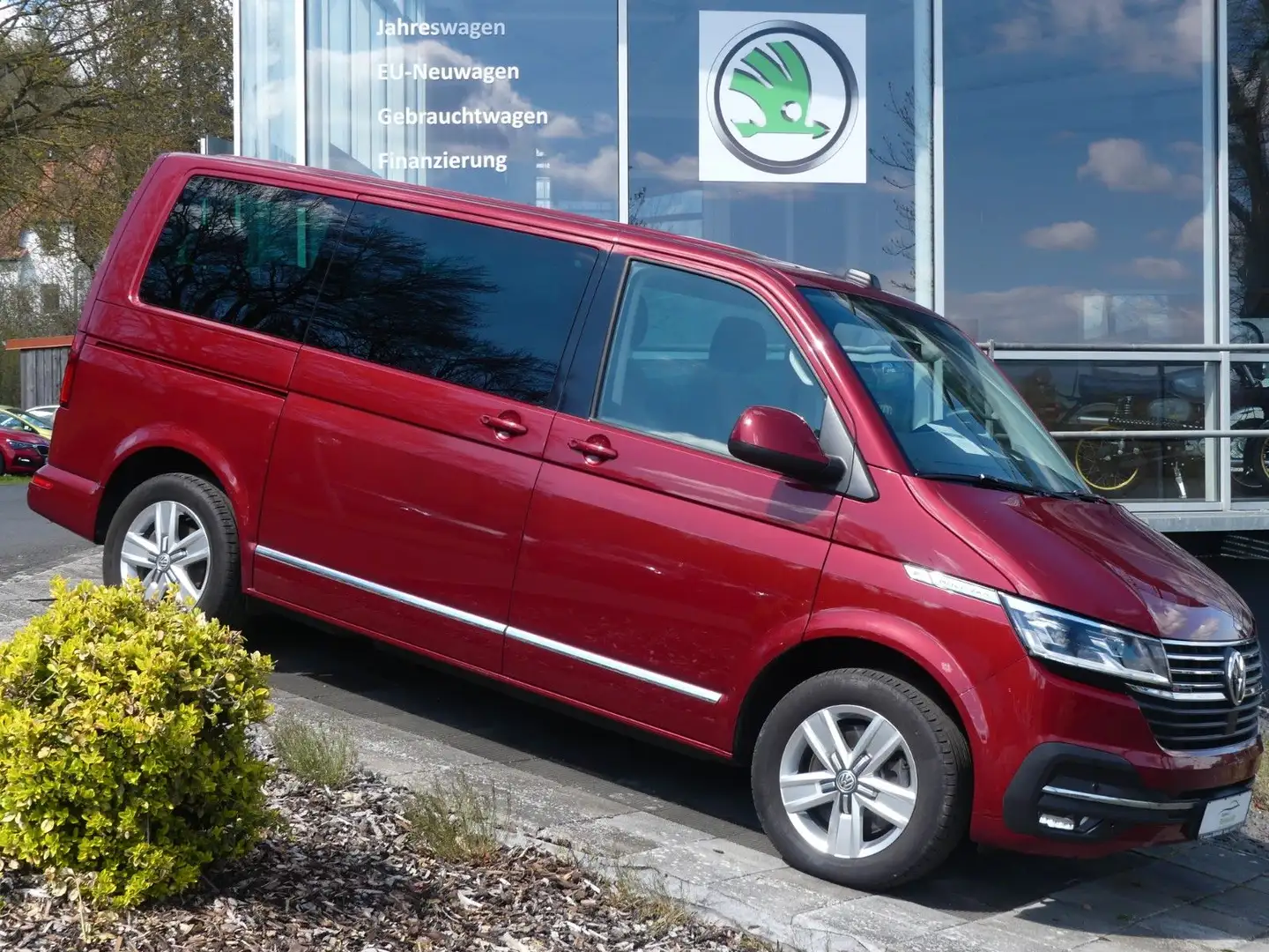 Volkswagen T6 Multivan 4Motion 2.0TDI  Navi Sitzheizung PDC Rouge - 1