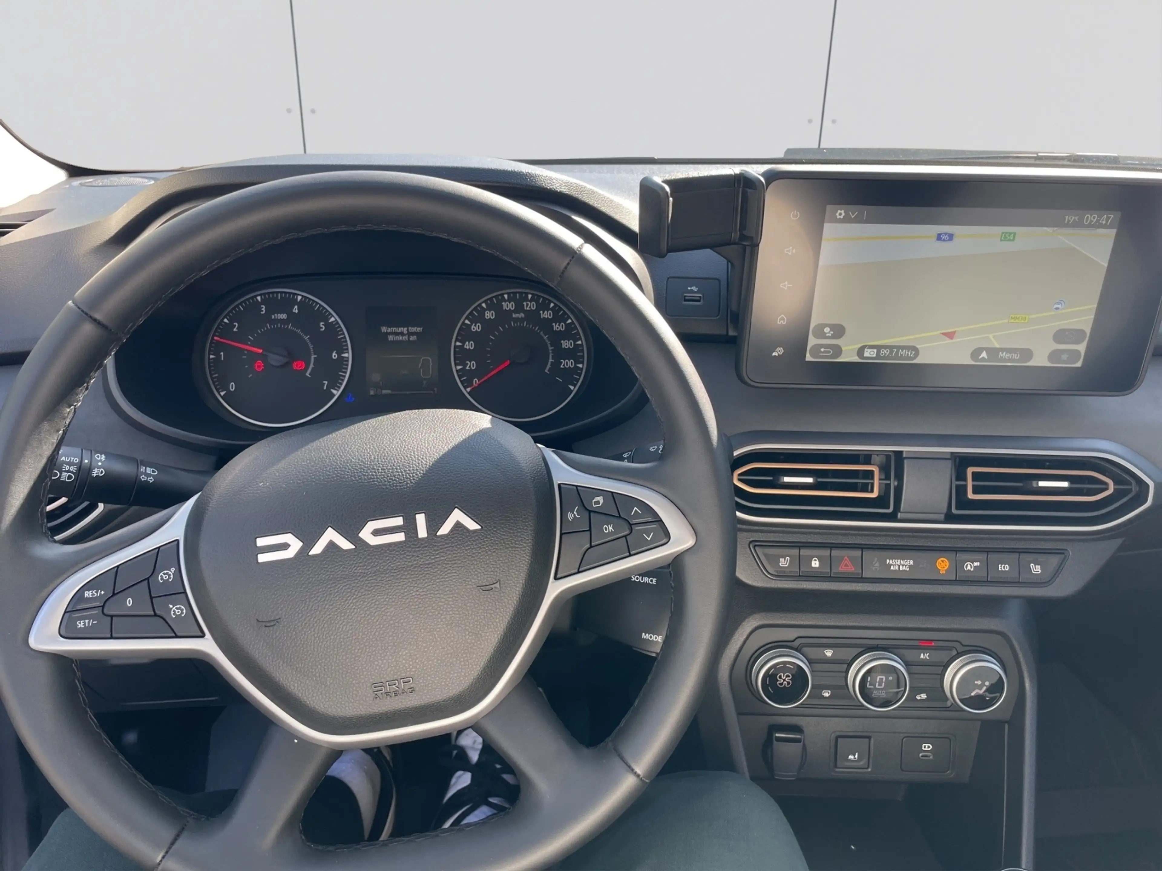 Dacia Jogger Extreme+ ECO-G 100 7-Sitzer*NAVI* — photo 10
