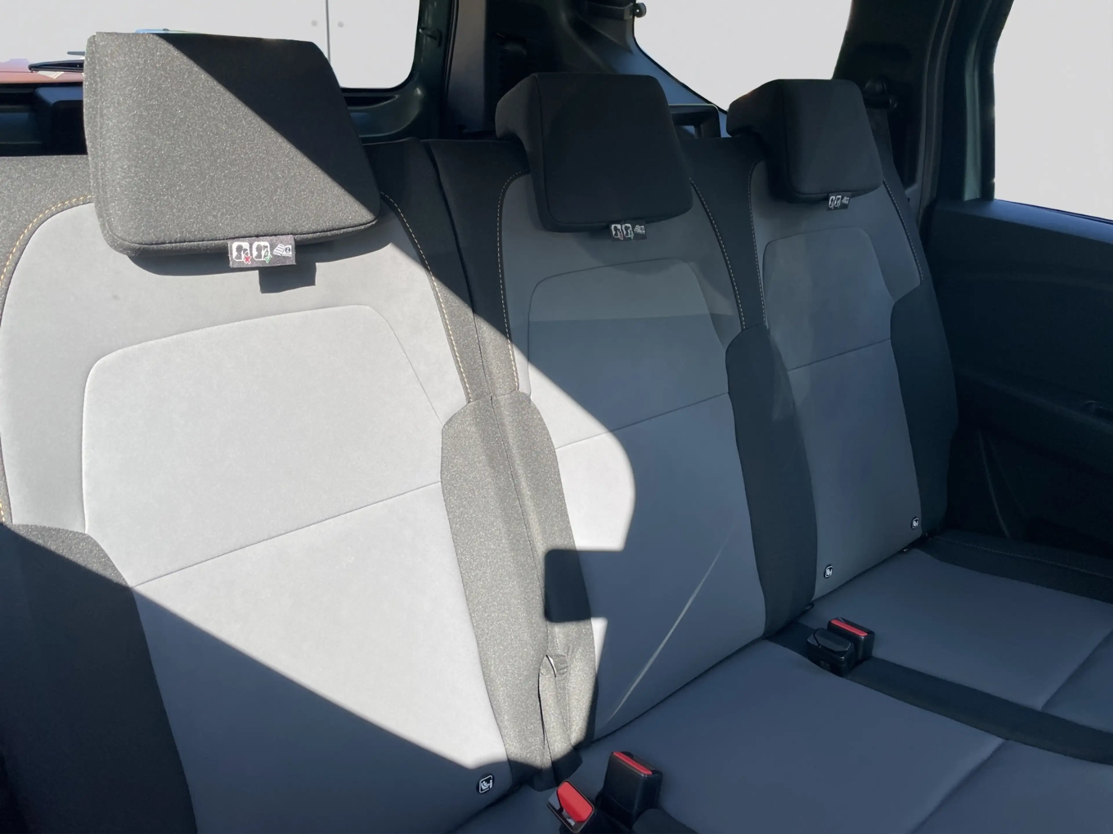 Dacia Jogger Extreme+ ECO-G 100 7-Sitzer*NAVI* — photo 9