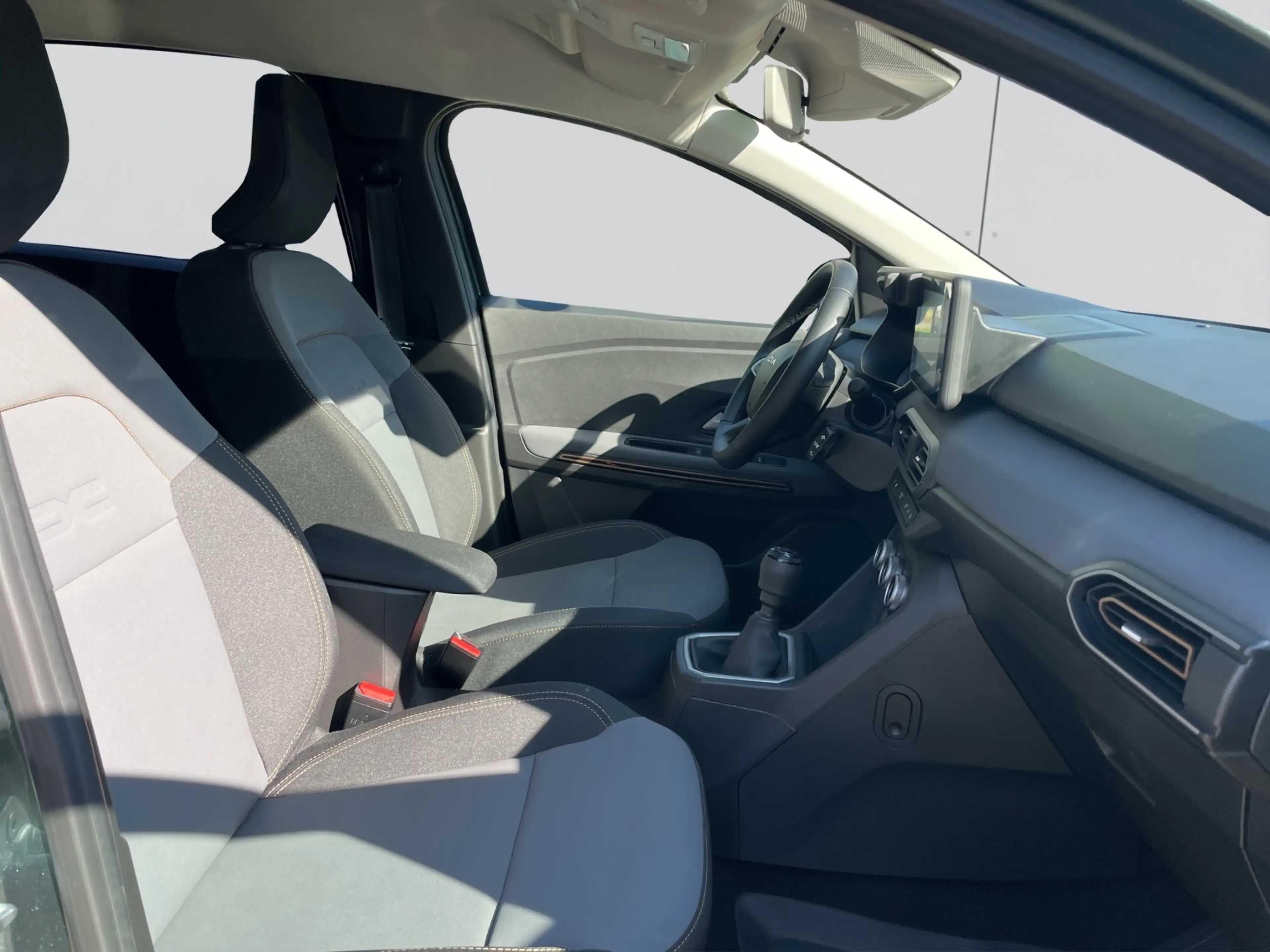 Dacia Jogger Extreme+ ECO-G 100 7-Sitzer*NAVI* — photo 8