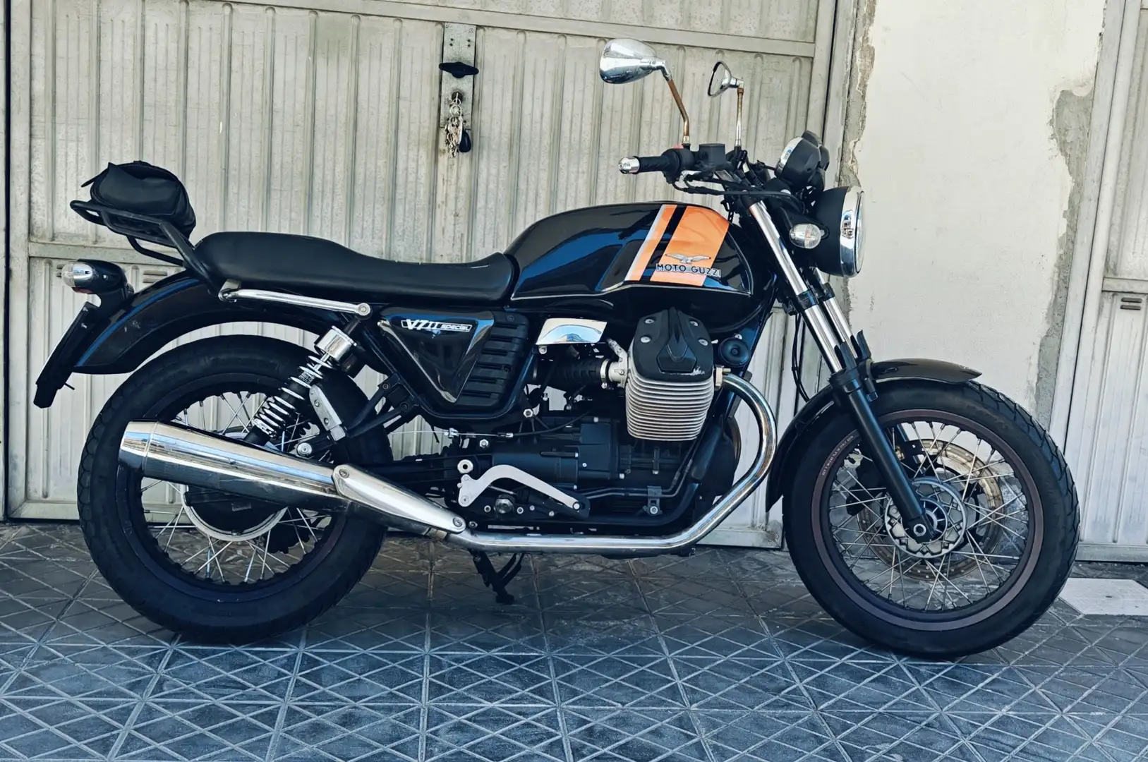 Moto Guzzi V 7 special Naranja - 1