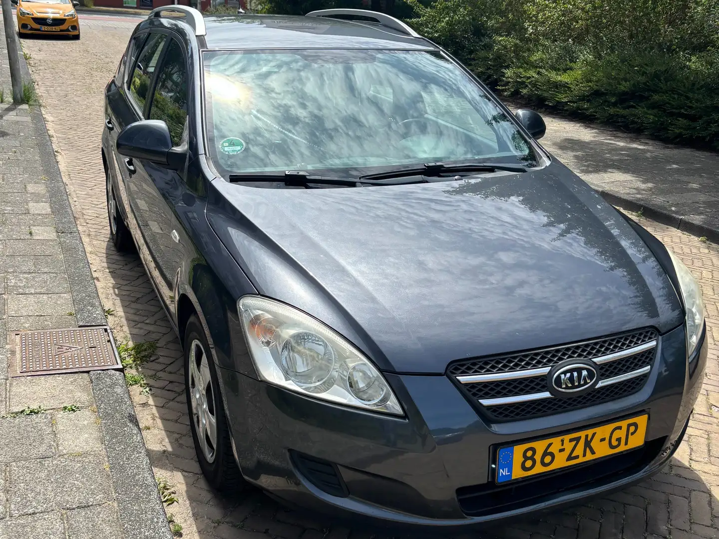 Kia Ceed / cee'd Ceed / cee'd 1.4 X-tra Gris - 1