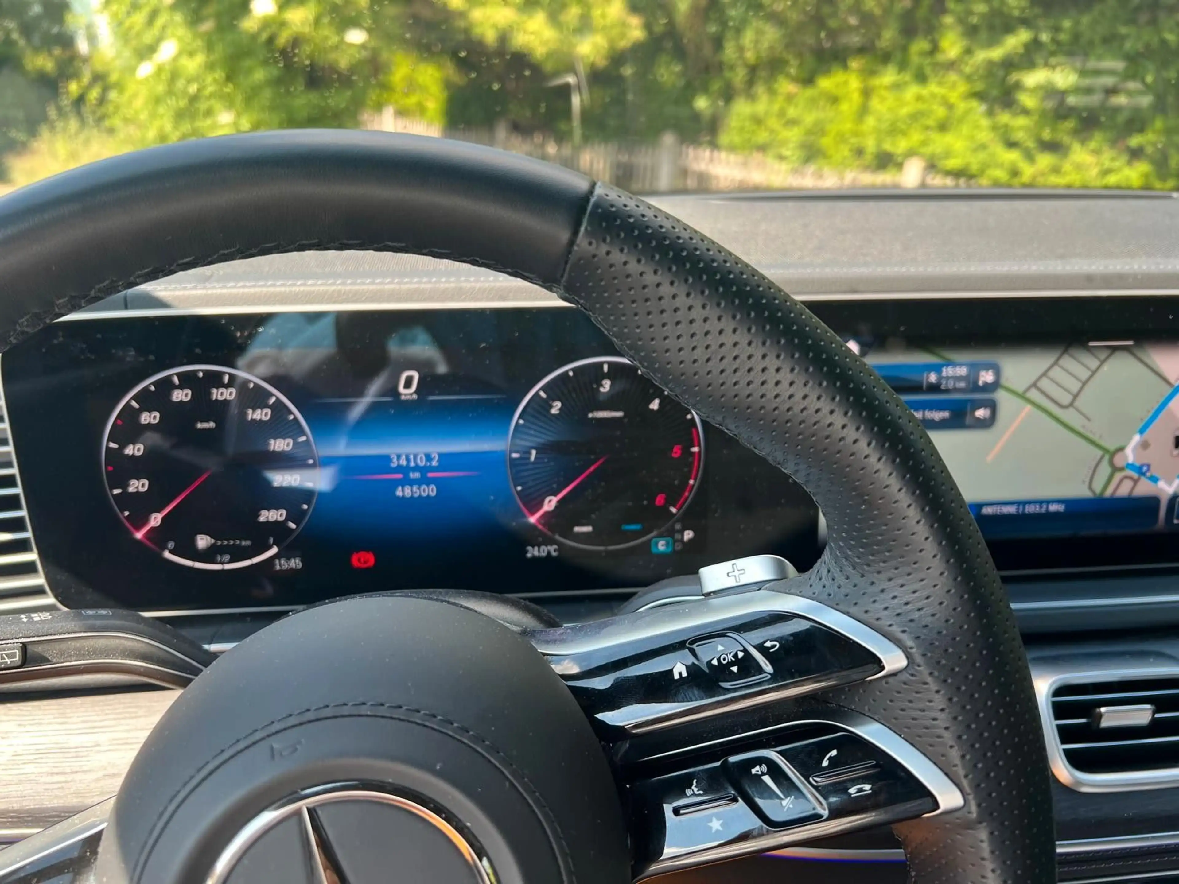 Mercedes-Benz GLS 450 d 4Matic AMG Pano 7Sitzer 23" — photo 13