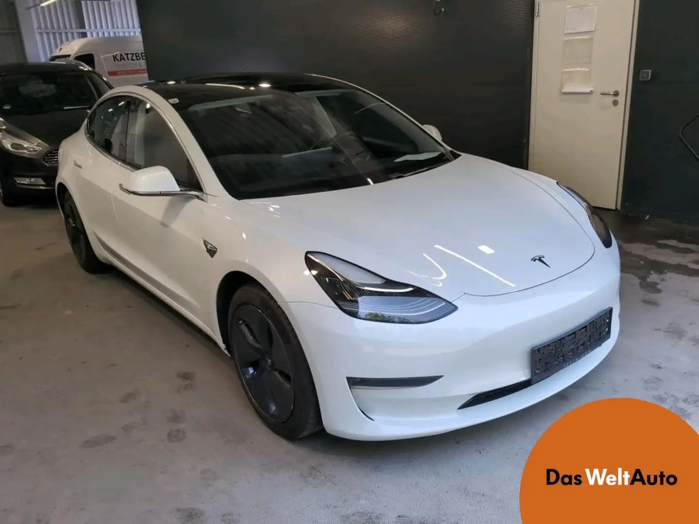 Tesla Model 3 Long Range AWD 75kWh White - 1