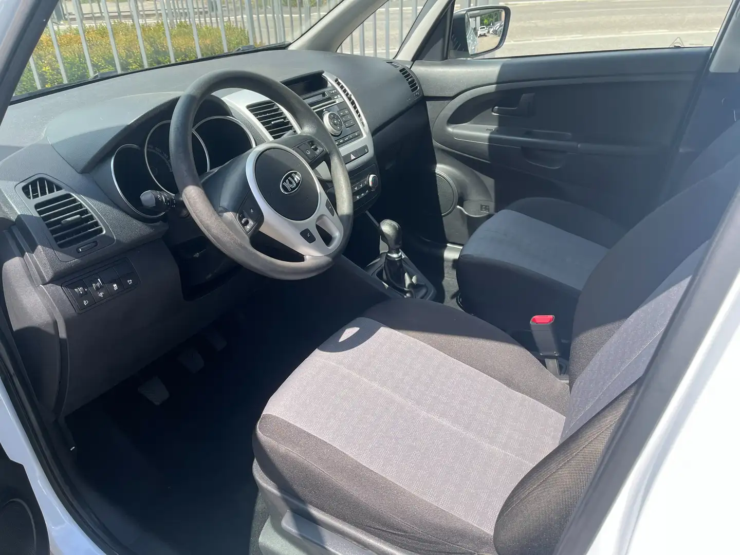 Kia Venga Venga 1.4 cvvt Active E6 Weiß - 2